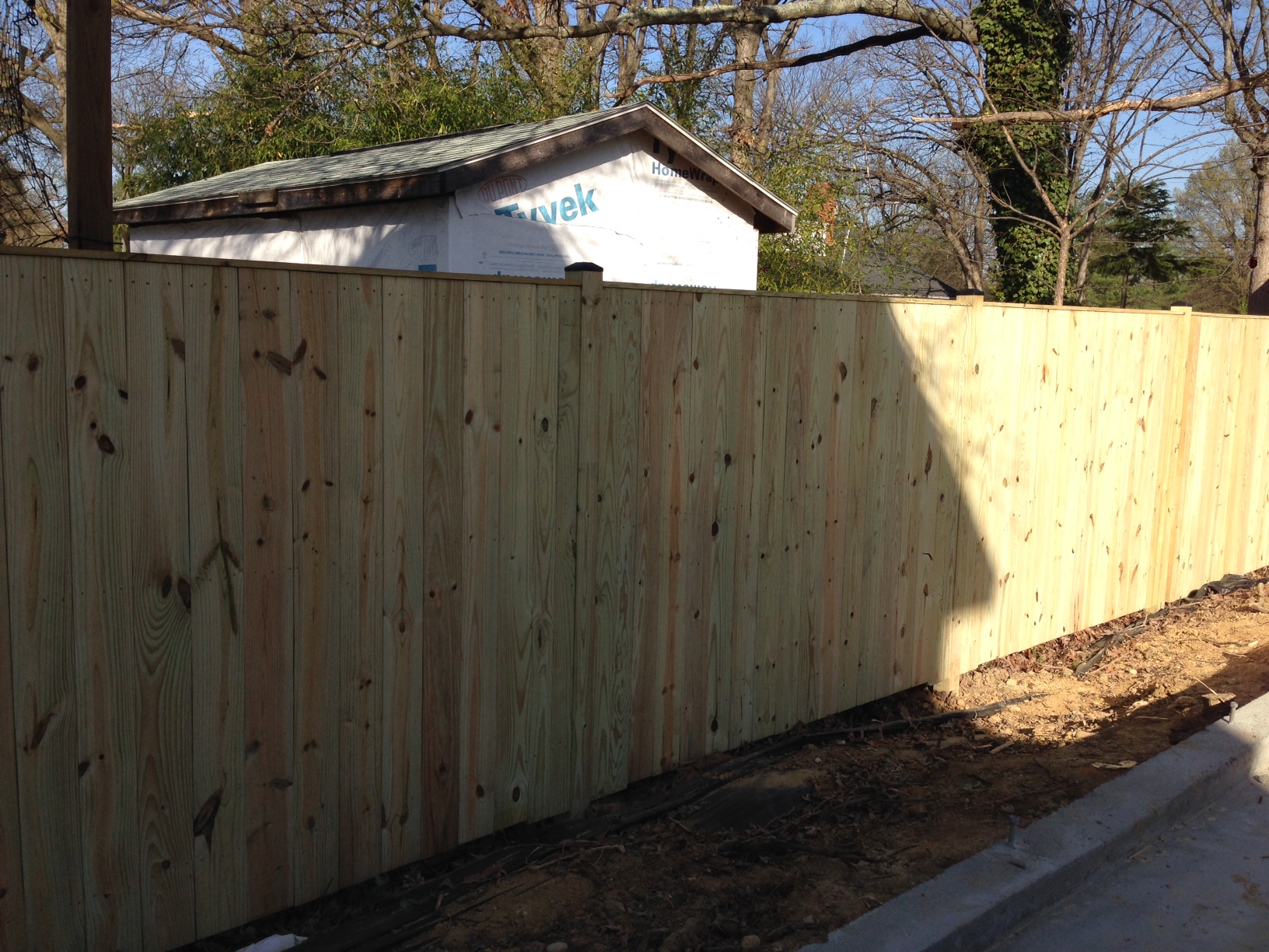 Maybe a fence is easy to install but not for me. 110' in one day. That includes clearing all the brush, rotted fence and cutting some branches. Not bad. Edyn Gonzalez is his name and fences are his game!