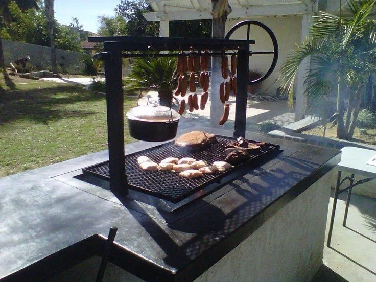 It will be more like this. A barbecue has to have wood or coal or something other than gas. That is where the flavor comes from. This looks good. I'm off to go eat meet. 