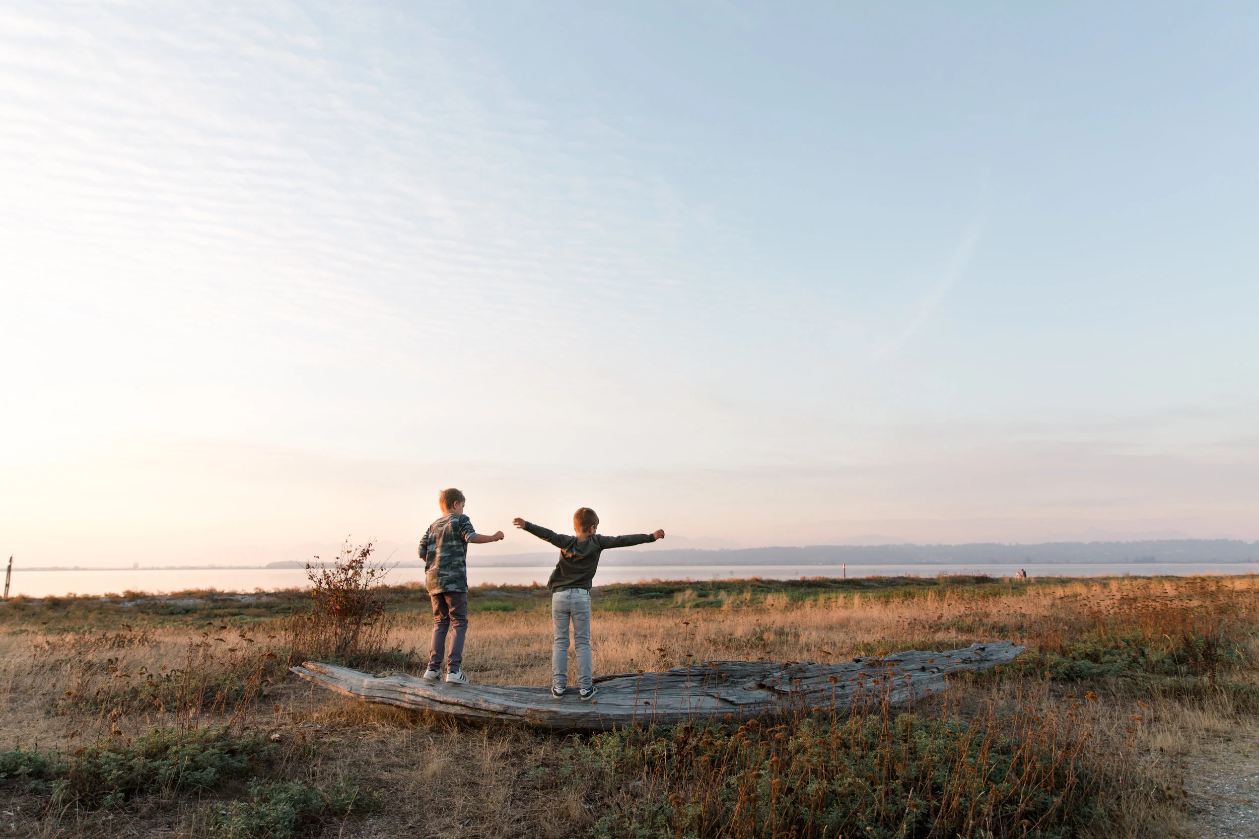 Motherhood Session at Blackie Spit | Fraser Valley Family Photographer