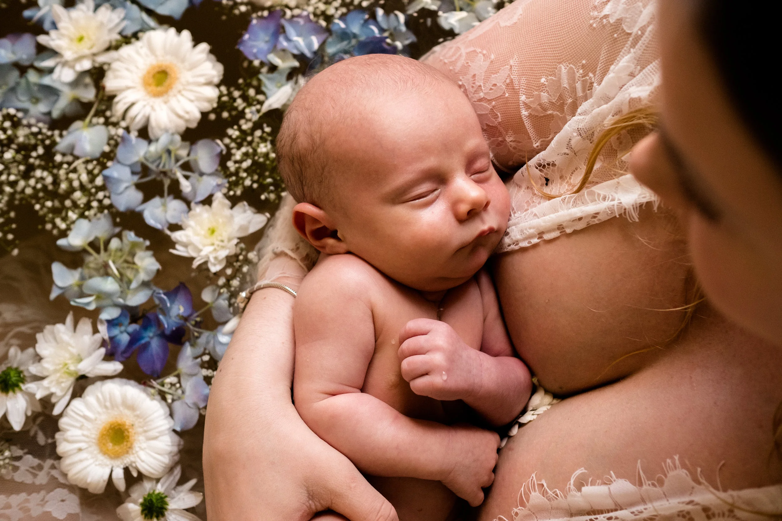 An Herbal Bath for Mama and Baby Royce | Fraser Valley Photographer and Filmmaker