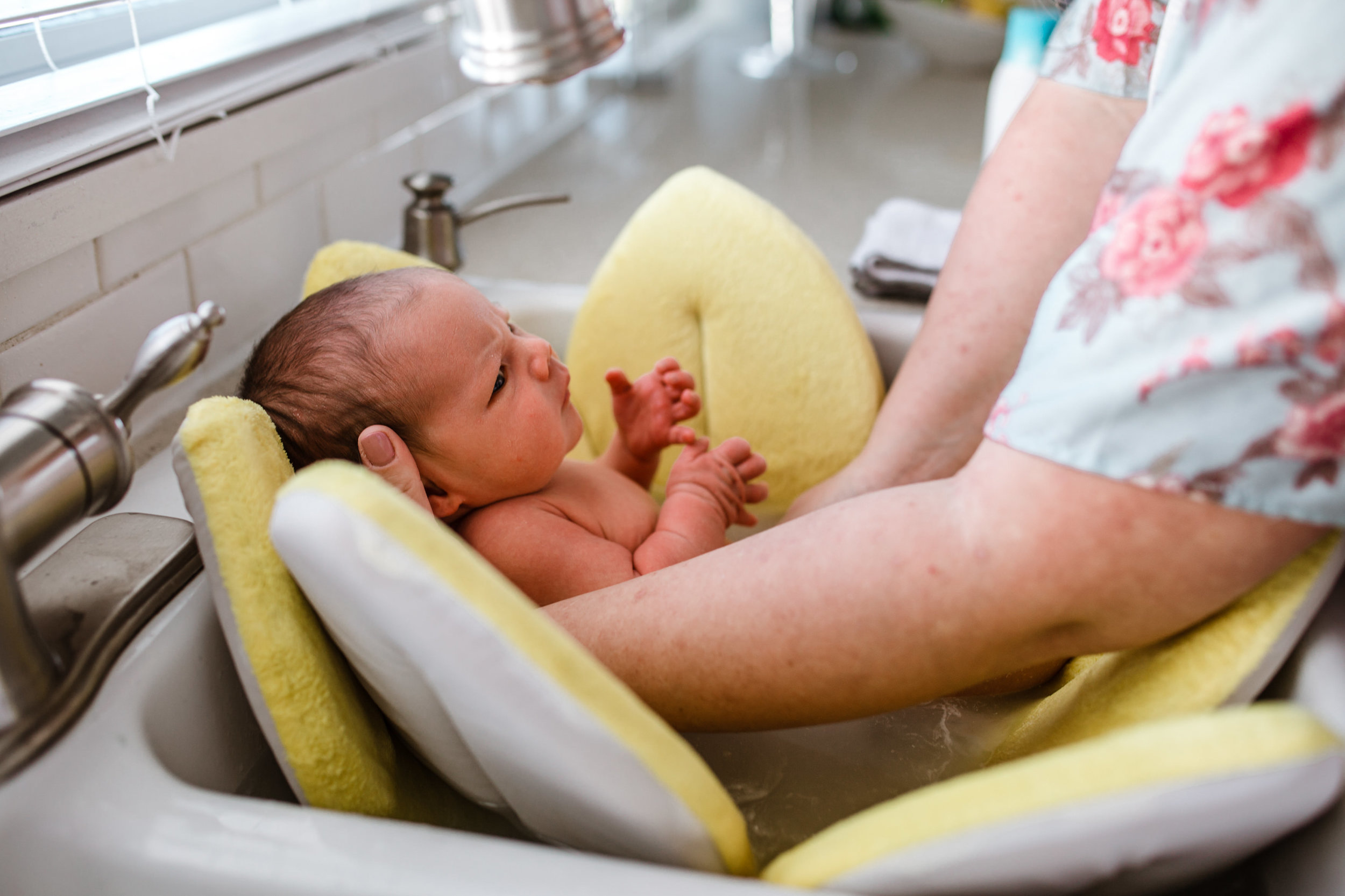 newborn-baby-bath-blooming-baby-bath-sink-pitt-meadows