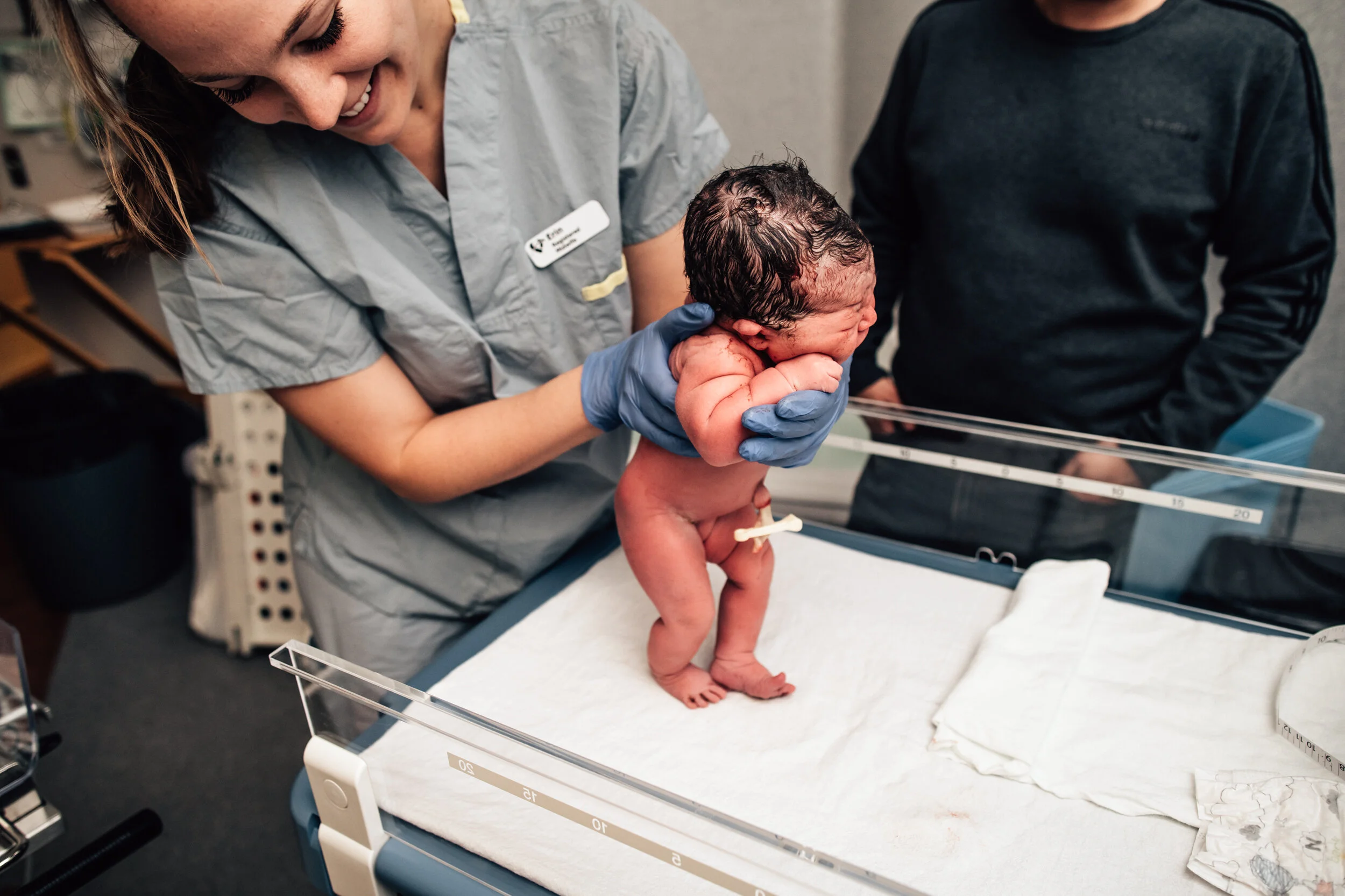 10 Reasons Why You Should Consider Hiring a Midwife