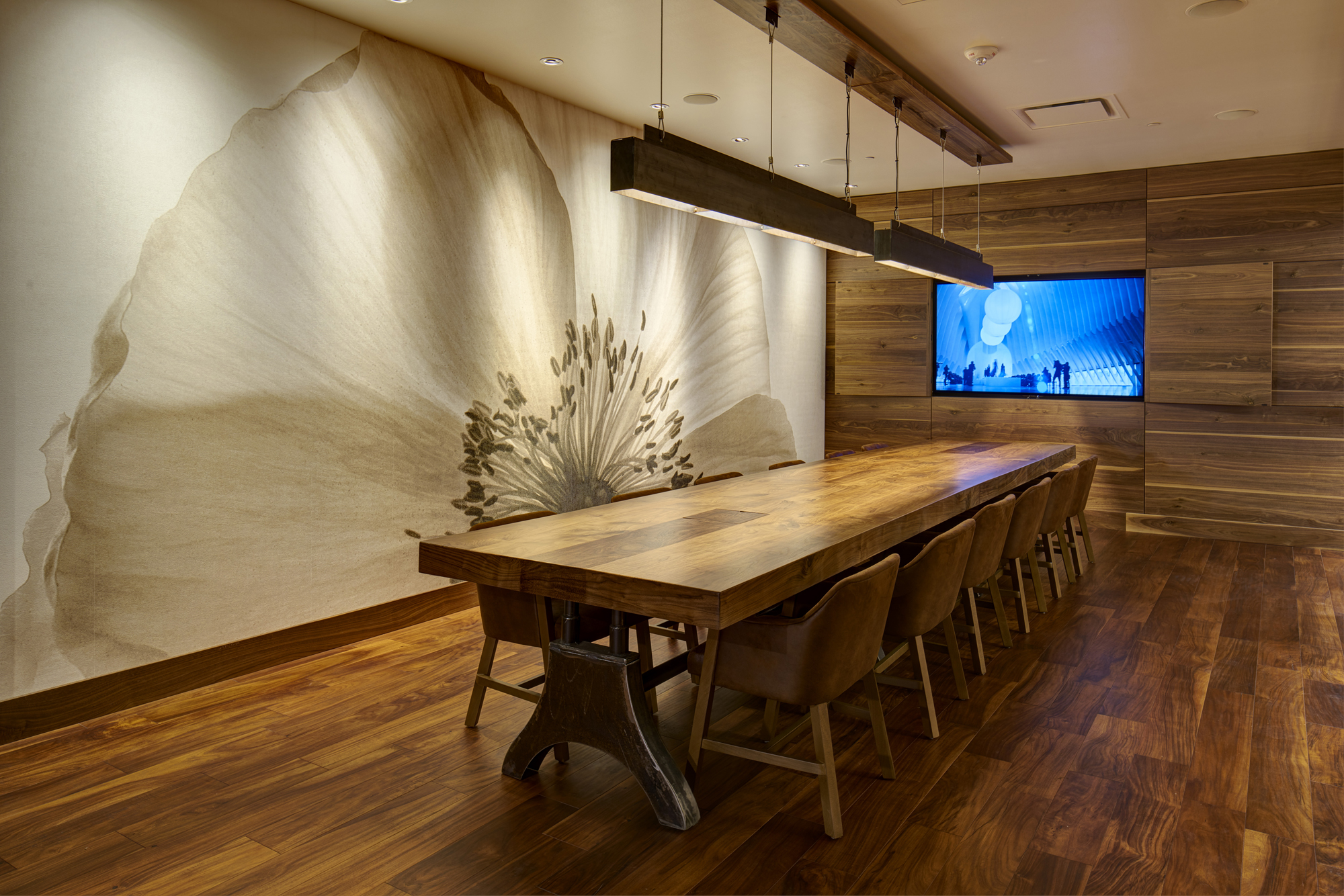 SF_Jones_-_Foundry_and_Lux_087a.jpg