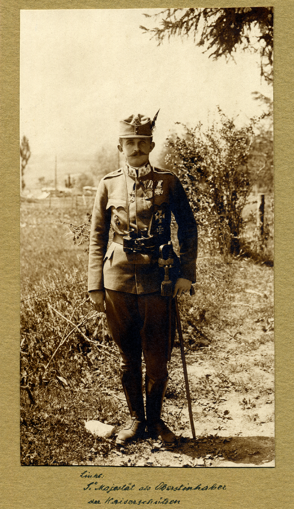 Il Principe Carlo in uniforme da Kaiserjager