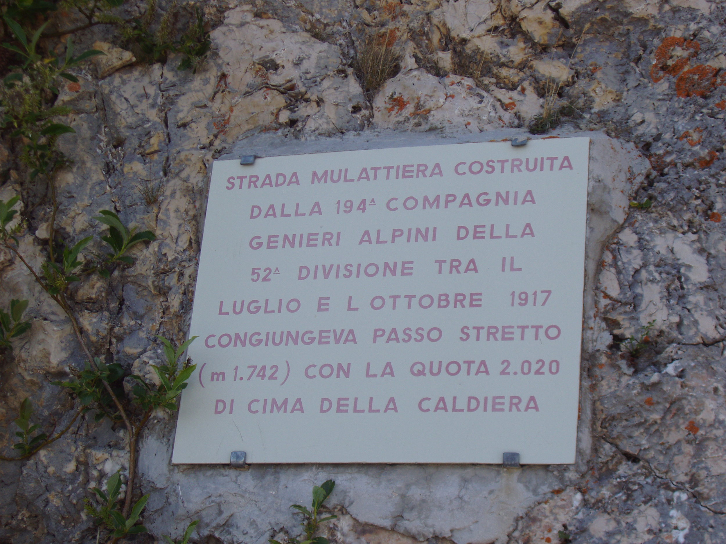 2.a.STRADA PASSO STRETTO C.CALDIERA.jpg