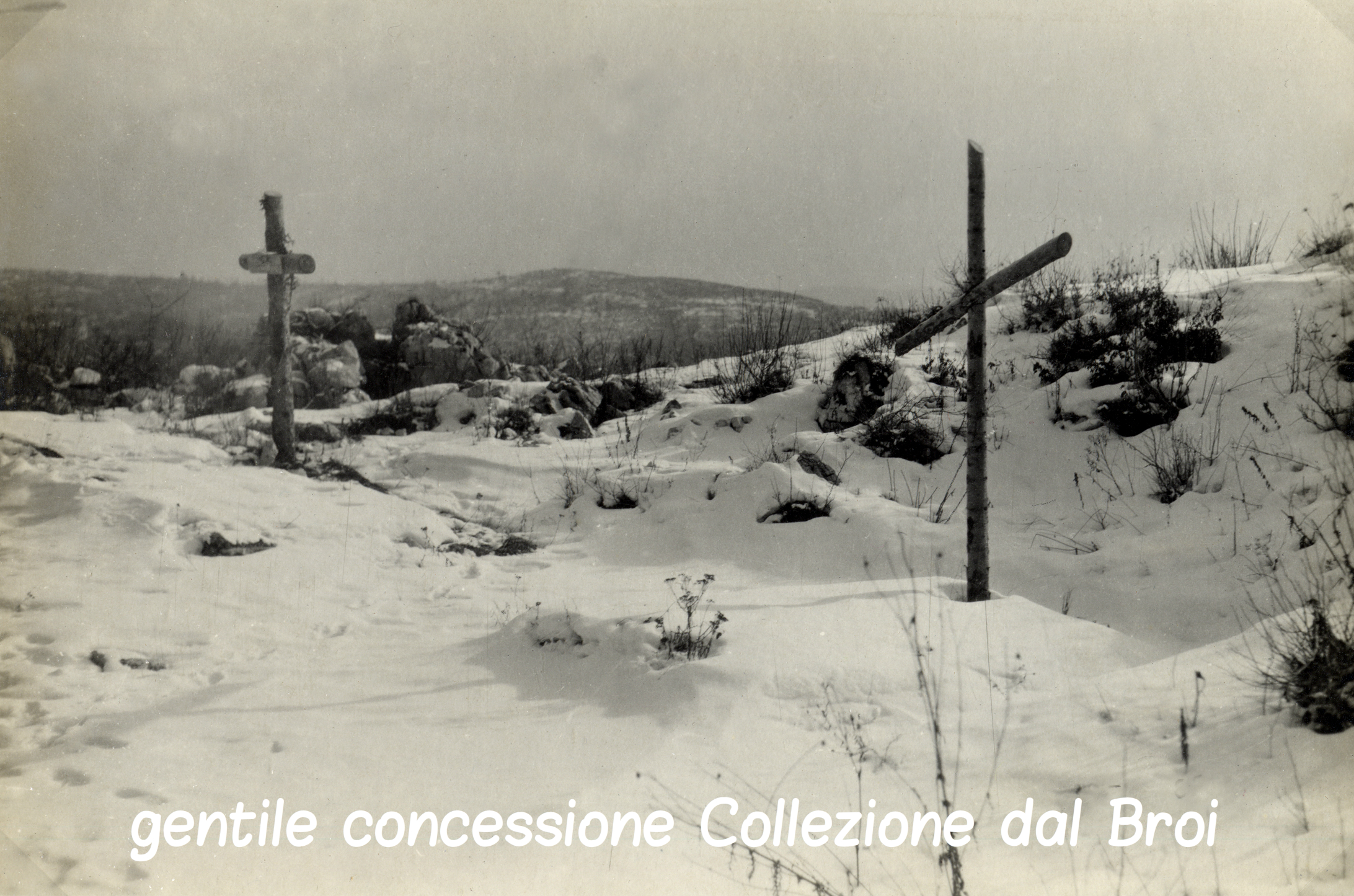 Tombe di soldati italiani caduti sul Monte Cengio