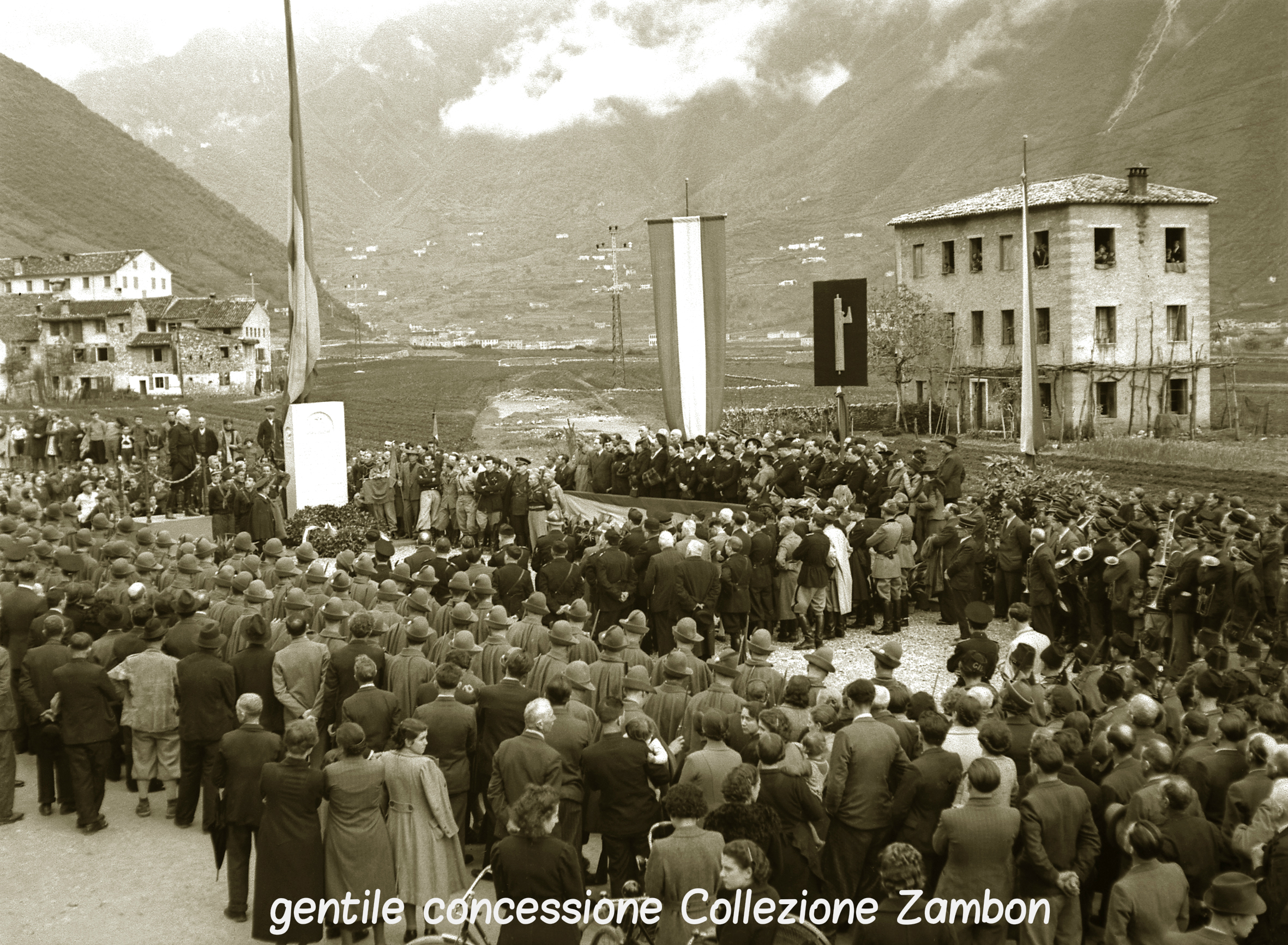 Campese: inagurazione della Stele dedicata a Gabriele D'Annunzio durante il periodo fascista