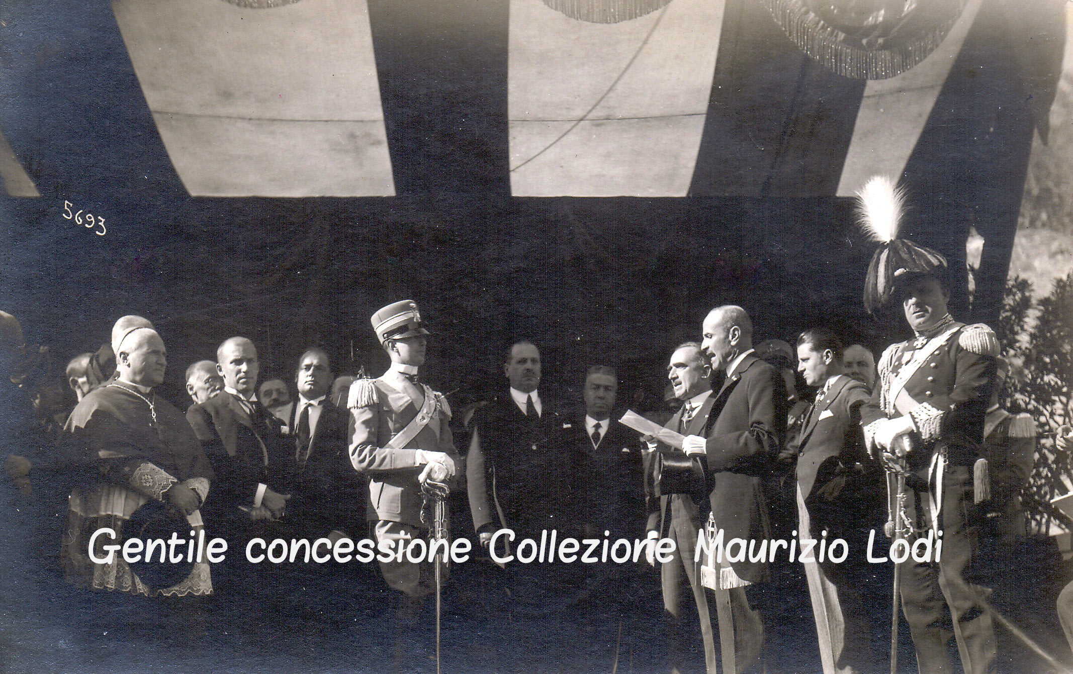 Generale Ugo Businelli Podestà di Carmignano (FI) benvenuto a S (c) 28 10 1927.jpg