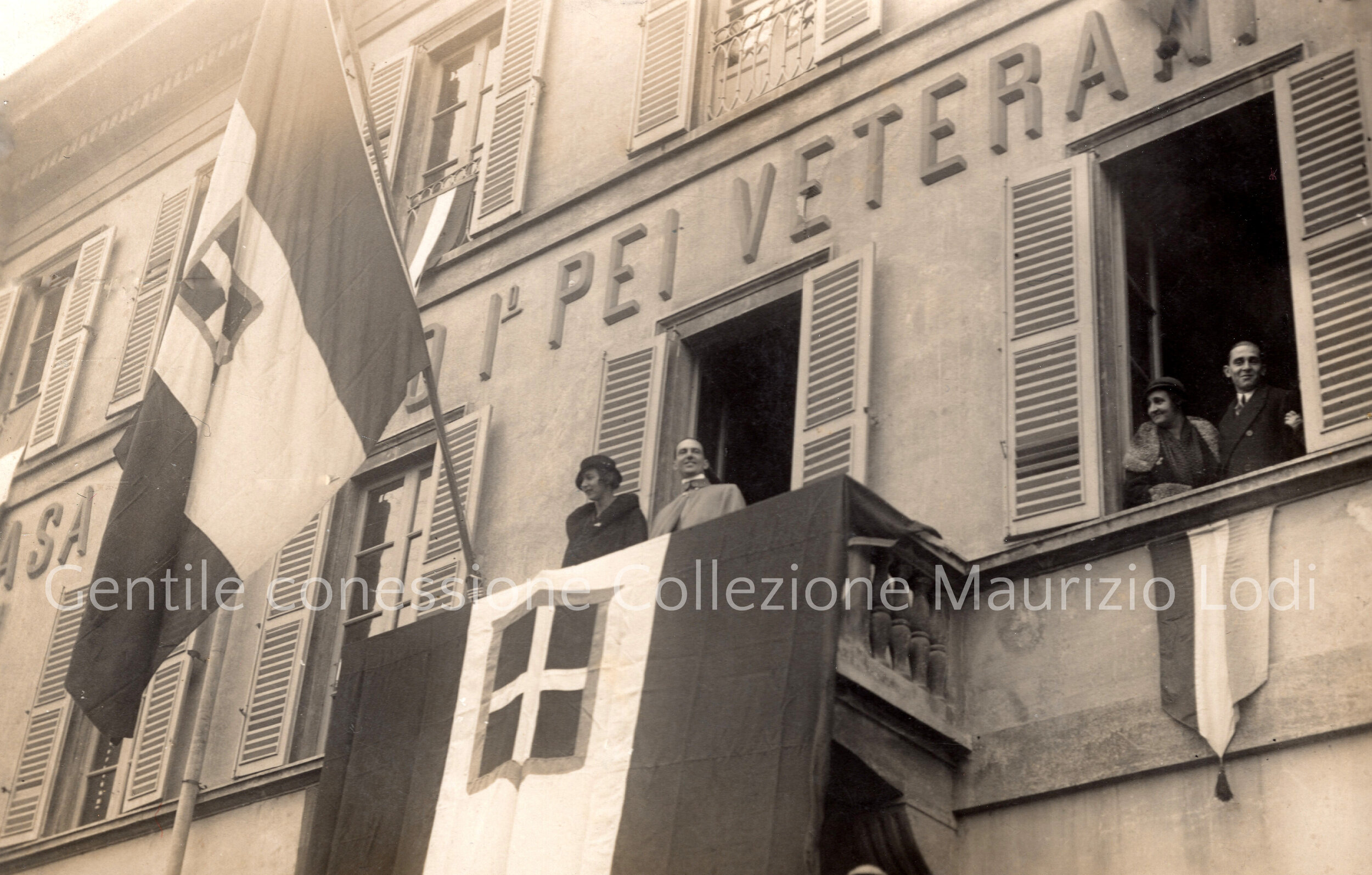 Turate Co 21 11 1932 visita principi di piemonte casa umberto I per veterani guerra (C).jpg