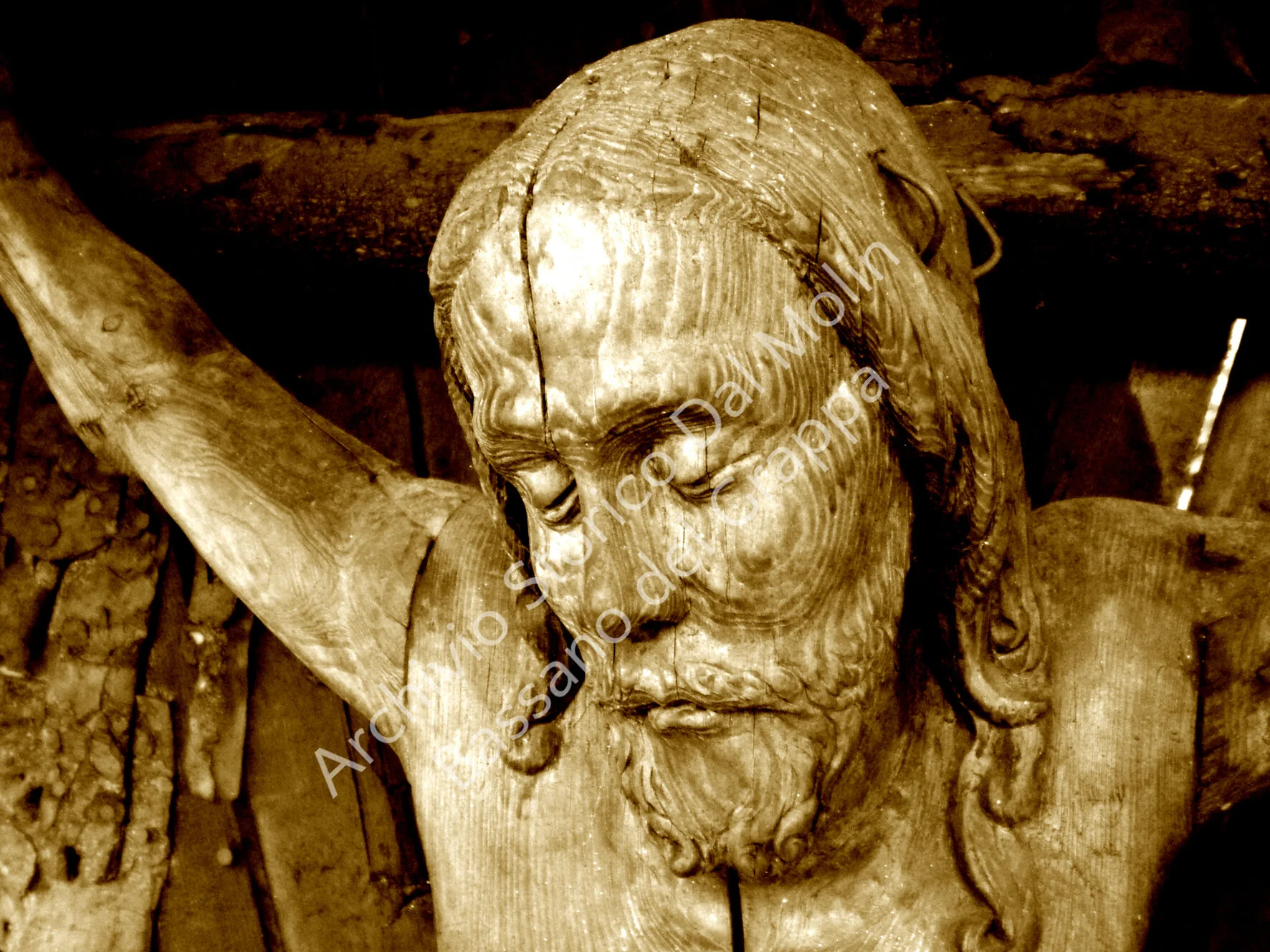 75 - Il Cristo ligneo del 27° di Graz.JPG