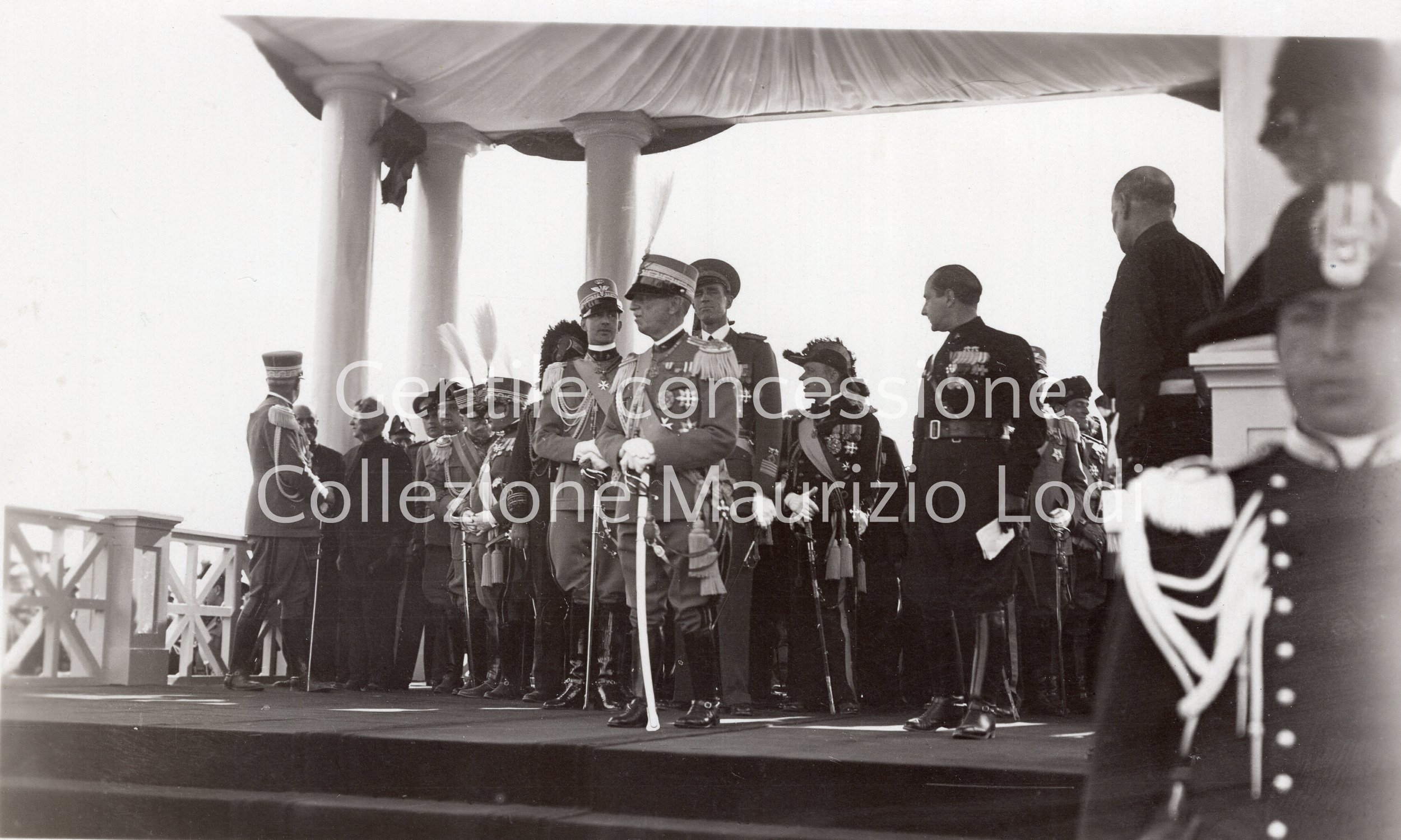 brindisi 07 09 1933 Umberto e Amedeo e Ferdinando ina mon marinaio italia c.jpg