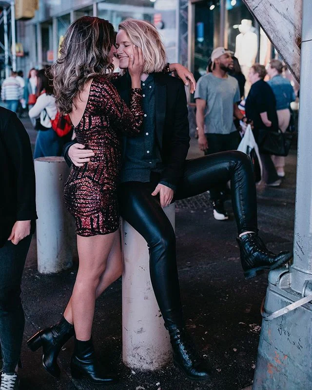 365 days with you.
365 days learning new meanings for love.
365 days discovering home.
Te amo @lene_schneider_ 🖤
📷 by @allinemartim