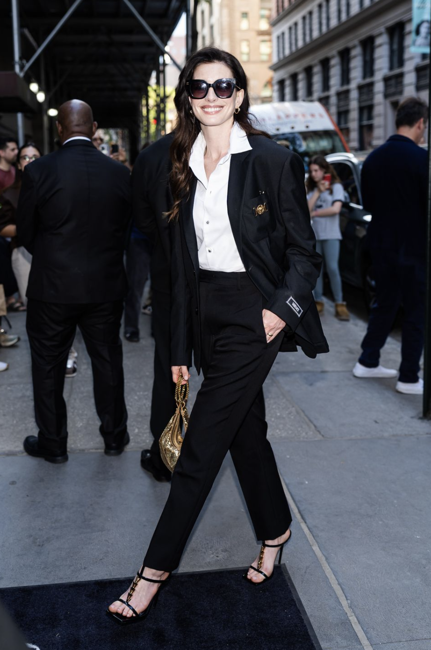 Anne Hathaway for Versace pre Met gala event | key stylist: Erin Walsh