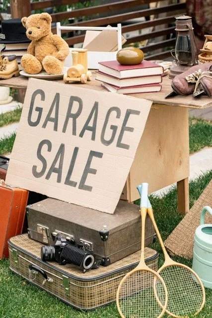standard image of a garage sale.