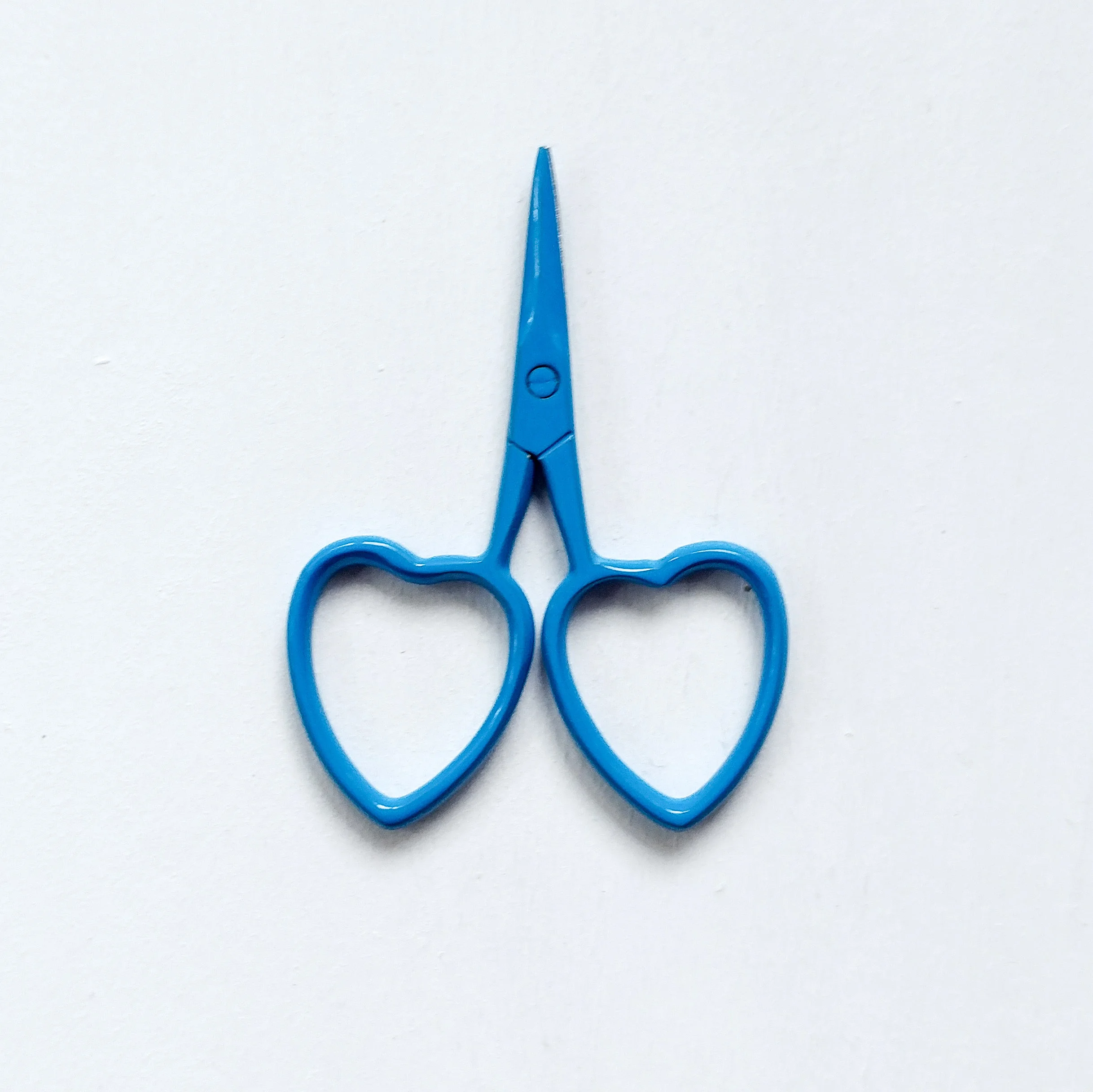 scissors_heart_6.jpg