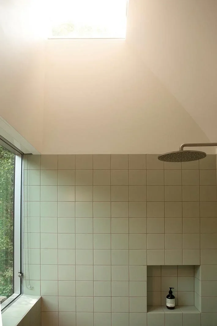 SL-Out+Housee+-+002.webp