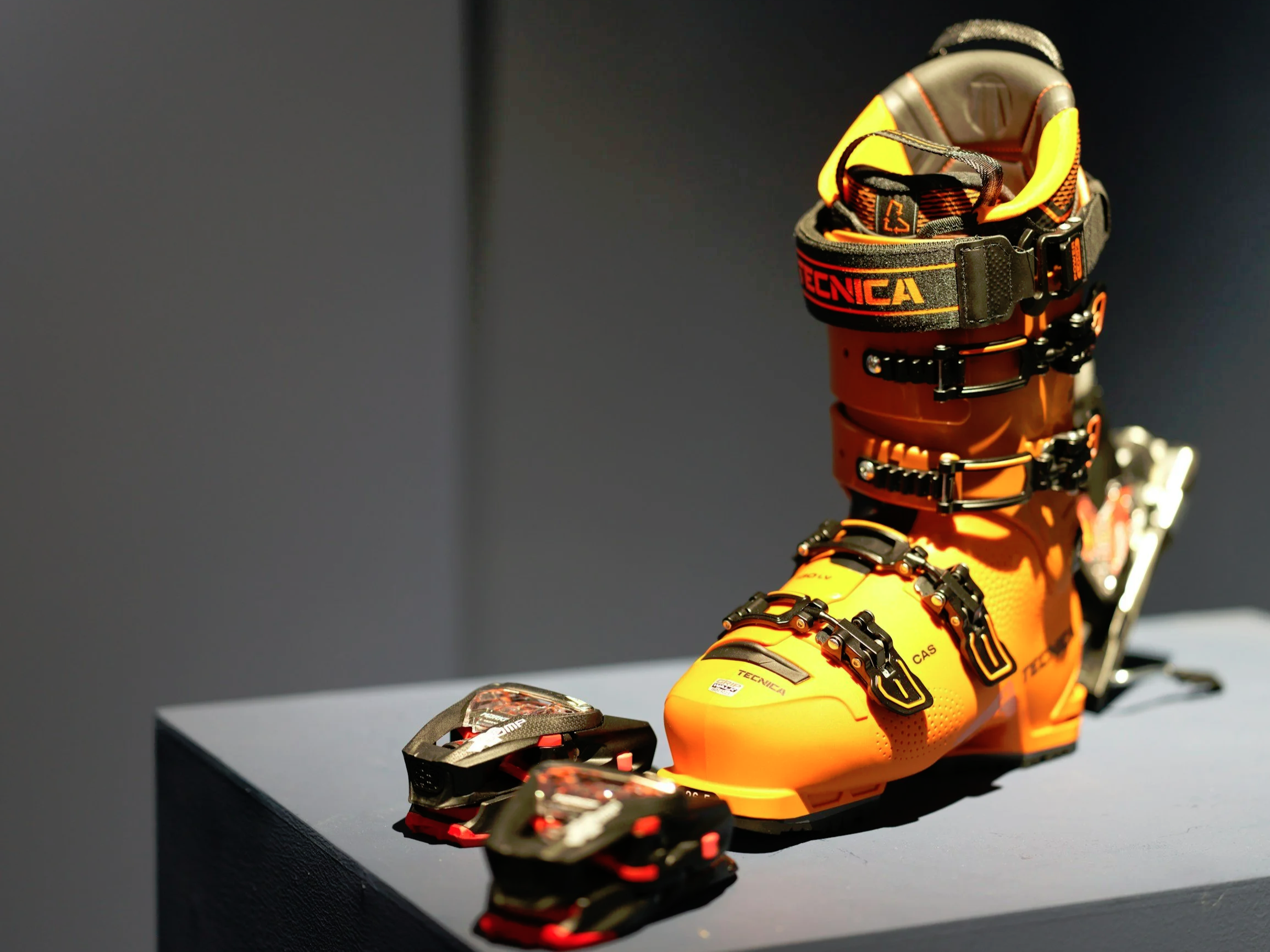 boot fitting Revelstoke retail custom