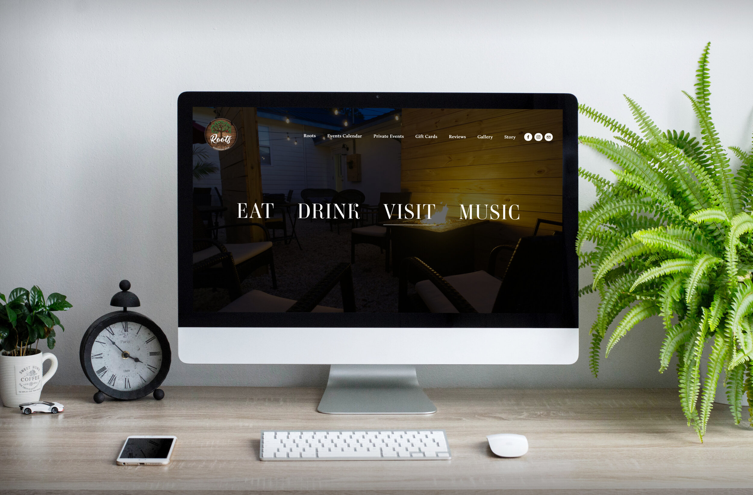 Apple iMac Mockup.jpg