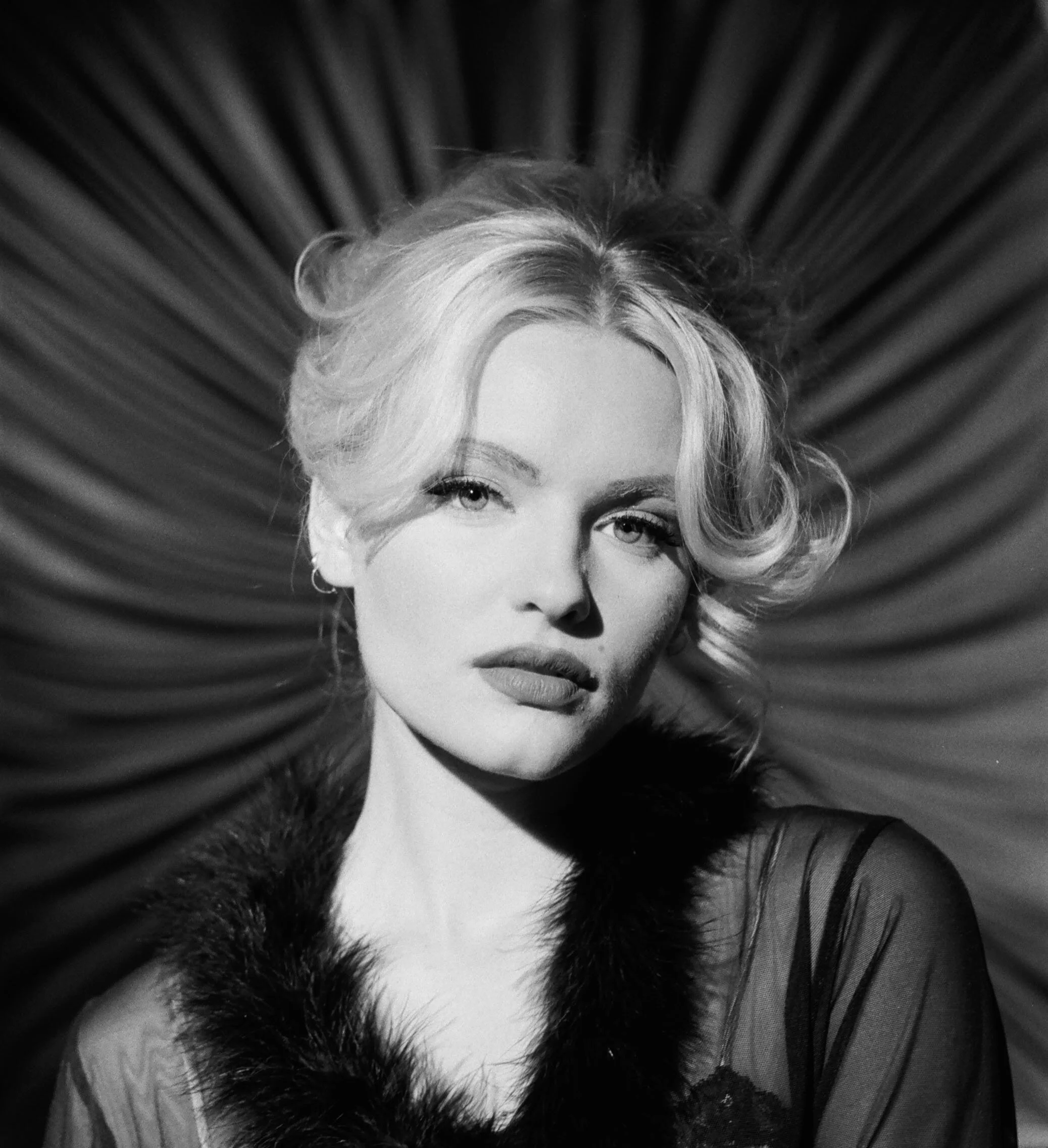 aaaIsabellaF-15280032 crop.jpeg