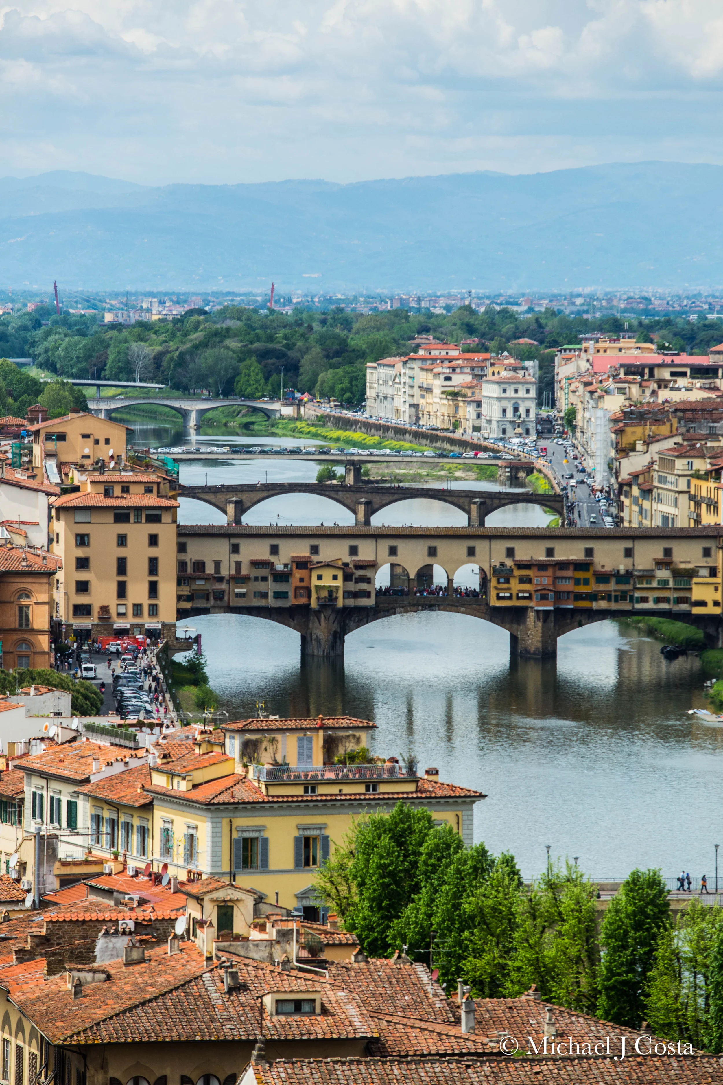 ArnoRiver, Florence Italy.jpg
