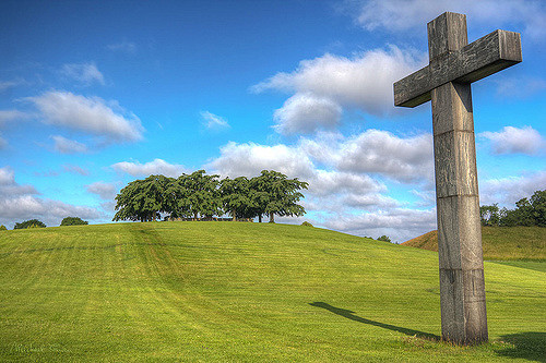 The Cross by Michael Craven. Used by CC License.&nbsp;http://ow.ly/RDIe30aJ2tm