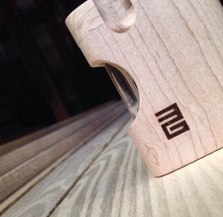 american-hand-made-short-maple-wooden-dugout-glass-bat