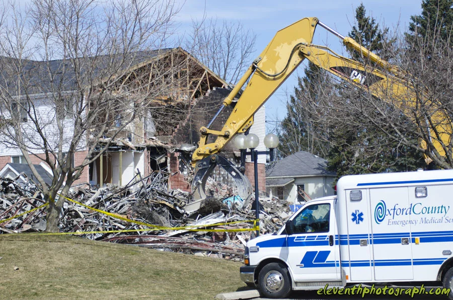 woodstockbuildingfire_01.jpg