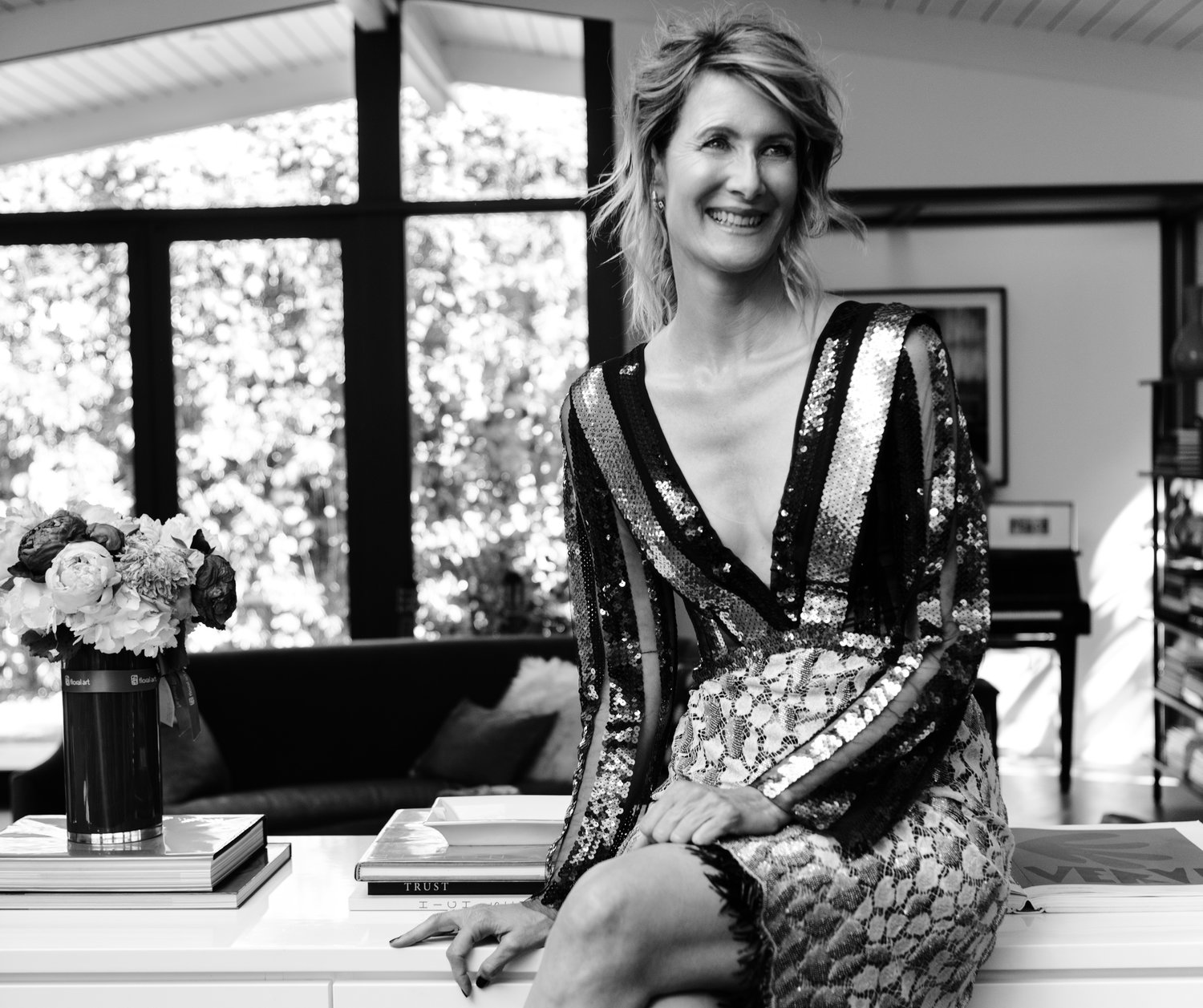  LAURA DERN 