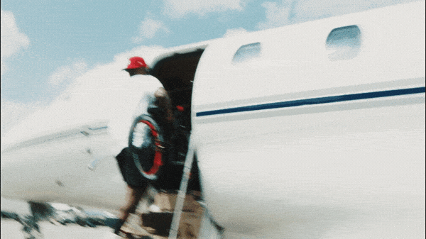 plane walk in.gif
