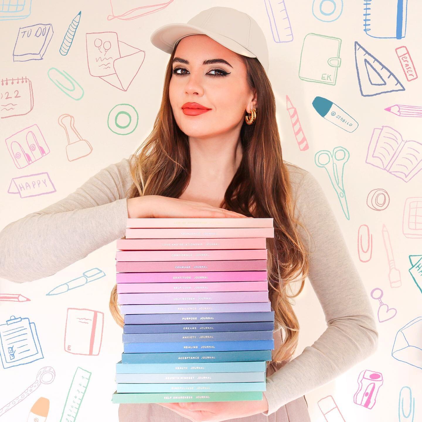 ☀️ Happy #worldstationeryday ☀️

🥂 to another year of designing lots of new stationery products!

📚 Wanna create cool stationery products with me? Let&rsquo;s talk! 💌