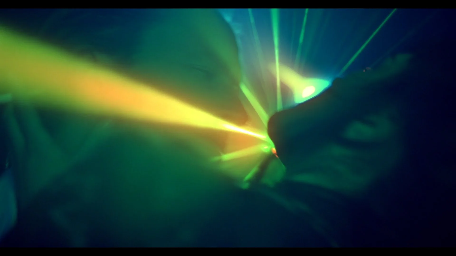 love_grove_-_full_version (1080p).00_05_32_00.Still016.jpg