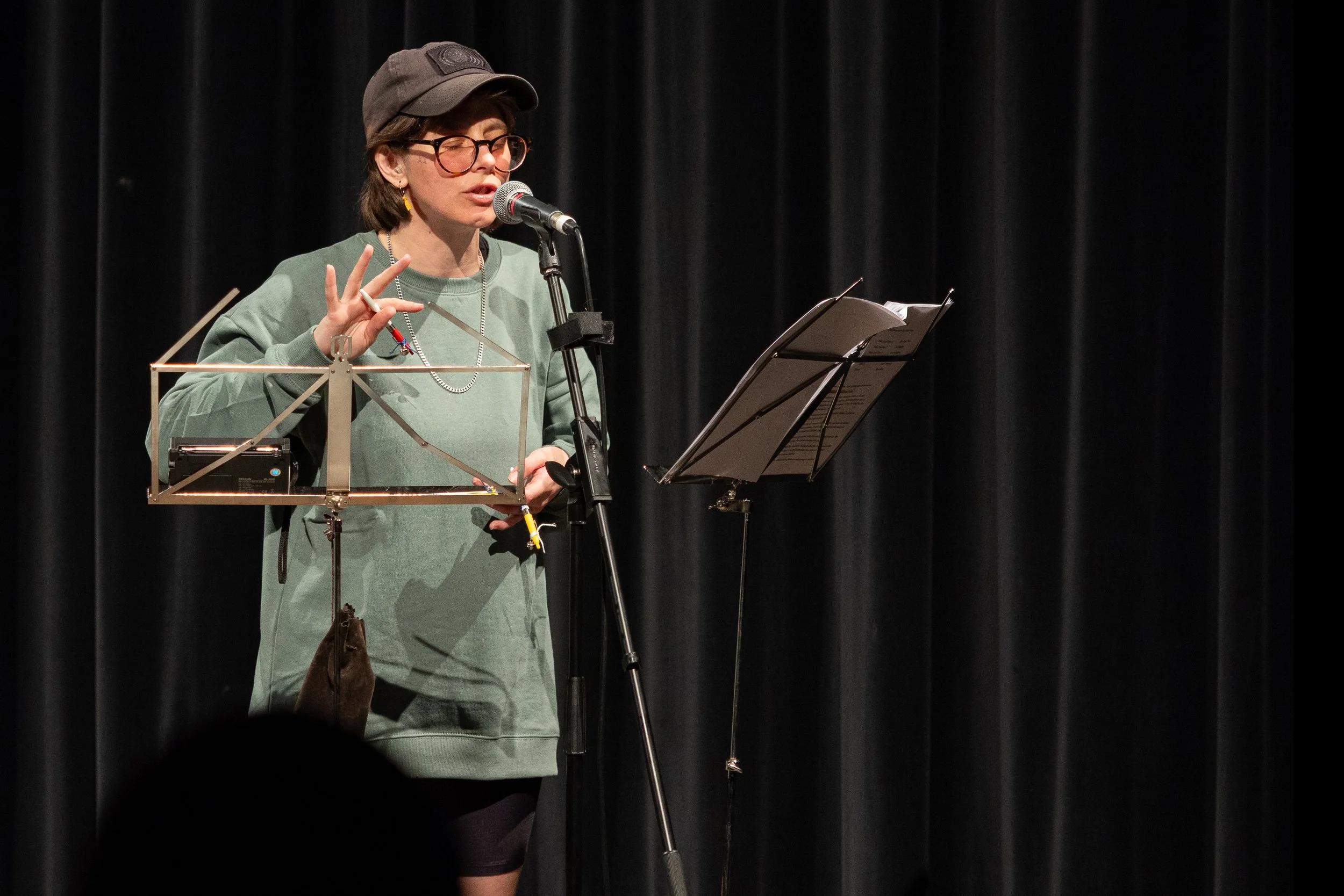 Roy Claire Potter - COMMS FAIL - Performance - Image Credit - Benjamin Nuttall - 290.jpg
