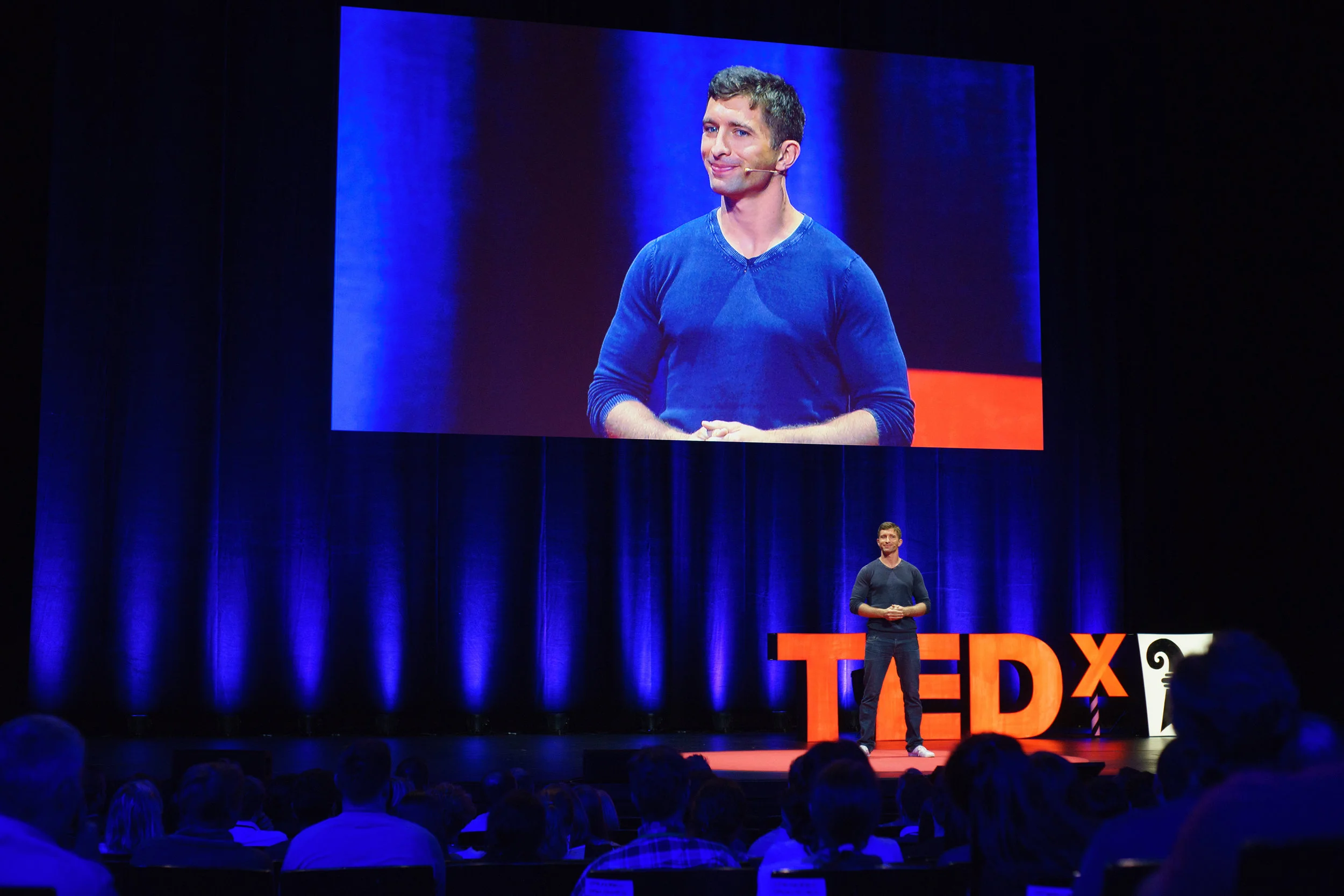 TEDxBasel Talks #1 - Chris Darwa