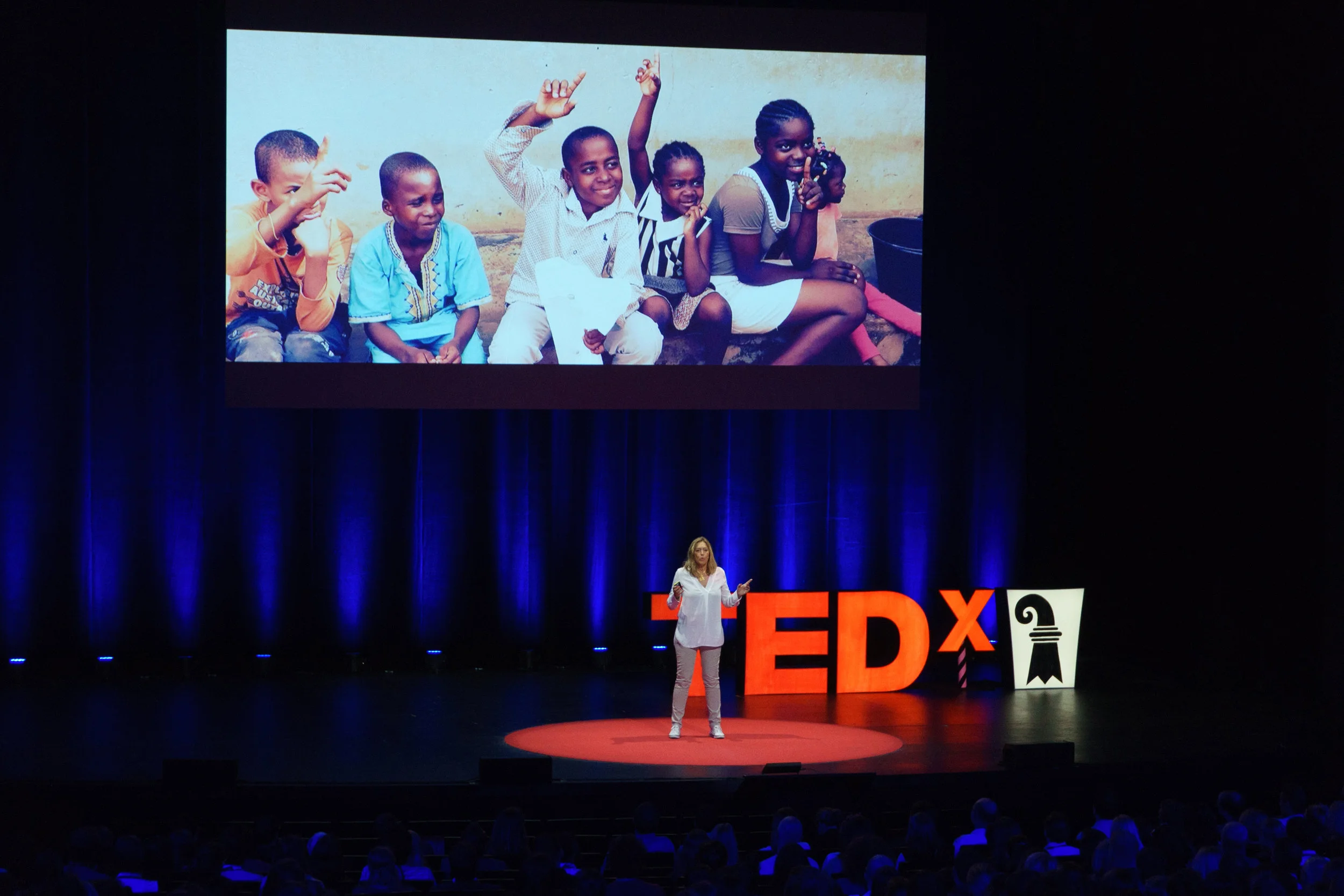 TEDxBasel Talks #11 - Dorothée Schiesser-Peyrouzet