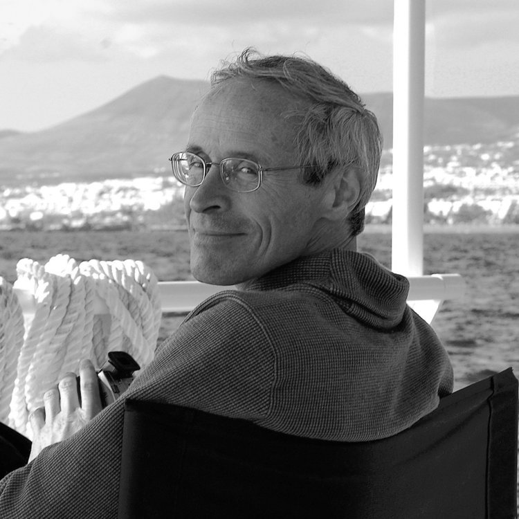 MARTIN VOSSELER MARTIN IS CO-FOUNDER OF THE ORGANISATION PHYSICIANS FOR SOCIAL RESPONSIBILITY, AN ORGANIZATION THAT ADVOCATES FOR RENEWABLE ENERGY. AFTER GIVING UP HIS MEDICAL PRACTICE IN 1995, MARTIN BEGAN TRAVELING AROUND THE WORLD FULL-TIME TO RAISE AWARENESS FOR THE BENEFITS OF RENEWABLE ENERGY. IN 2007, MARTIN MADE HISTORY BY COMPLETING THE FIRST TRANSATLANTIC CROSSING IN A SOLAR-POWERED BOAT.