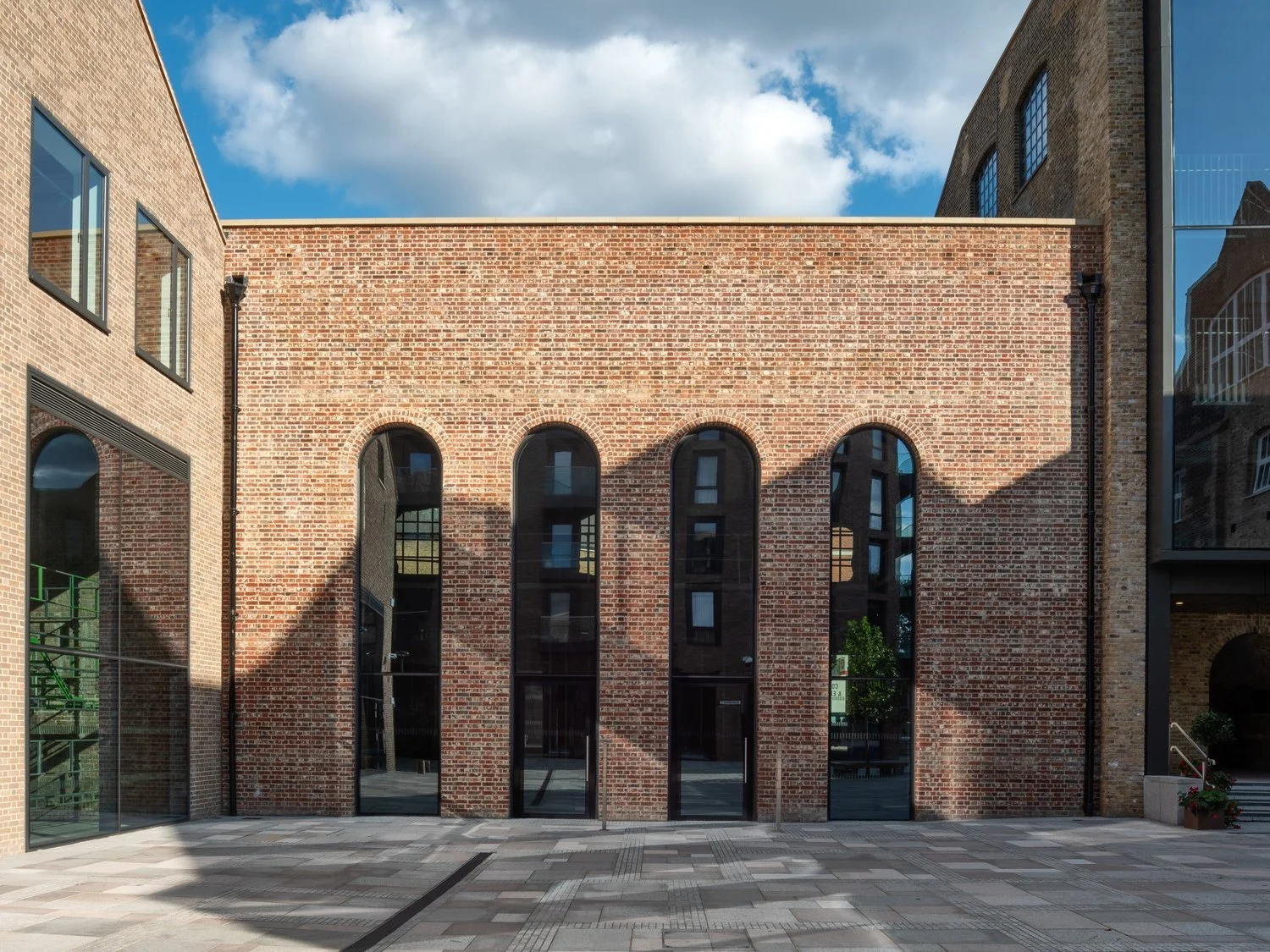 Seeing Buildings the Way They Deserve to Be Seen