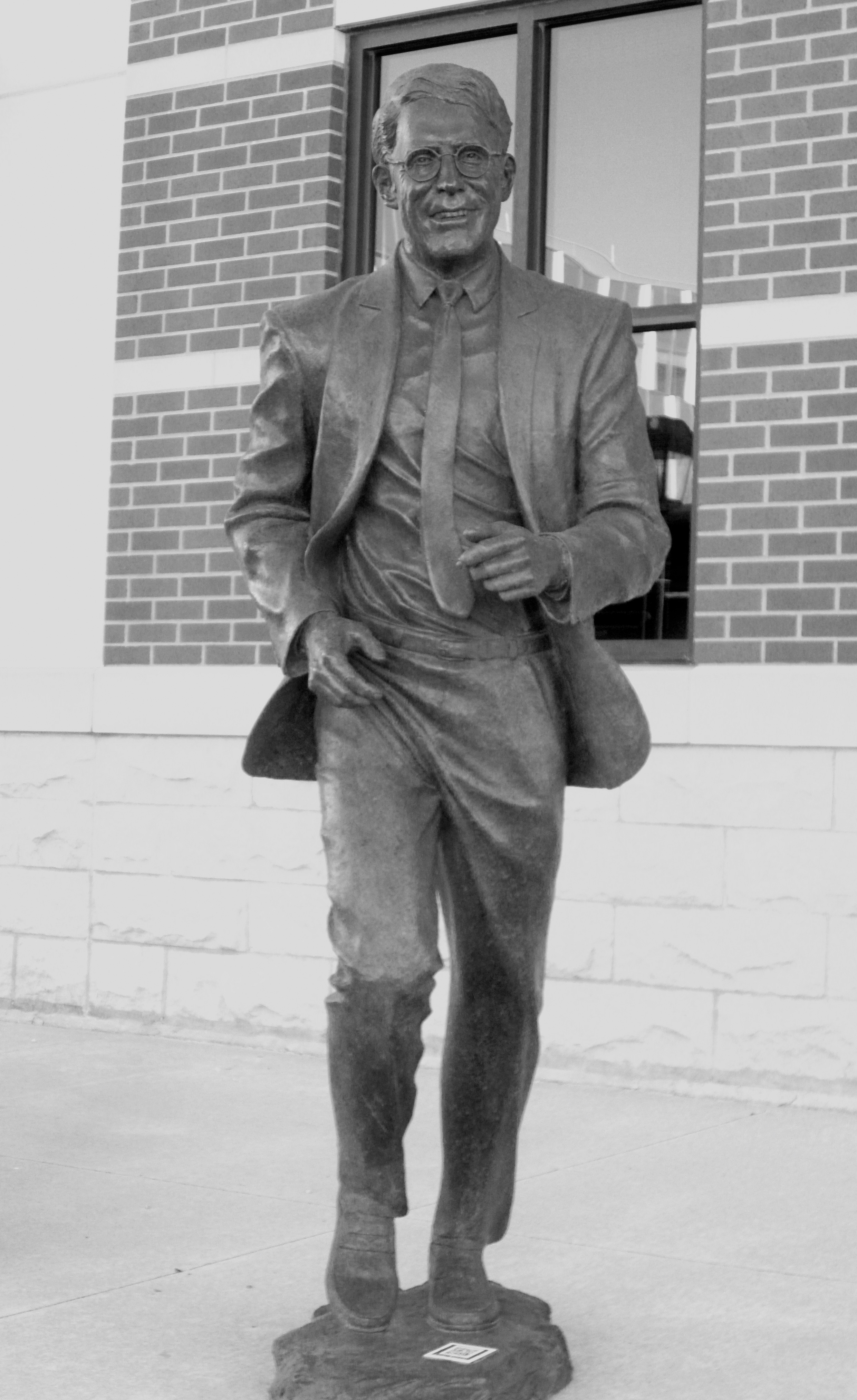 The Frank Farrar bronze in place, on Sioux Avenue, on the North side of First National Bank in Pierre. Not really my favorite placement for the piece. If you’re not used to it, it can be a little disconcerting driving up the street and seeing a guy about to dash in front of you. Someone once did hang a $$$ sack from his hand just for fun, though.