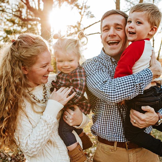 2018: I&rsquo;m so thankful for all the good you had in store for us. Thank you for the love and light, and especially for these people right here. 2019, here we come! 📷: @alexandriamooneyphotography