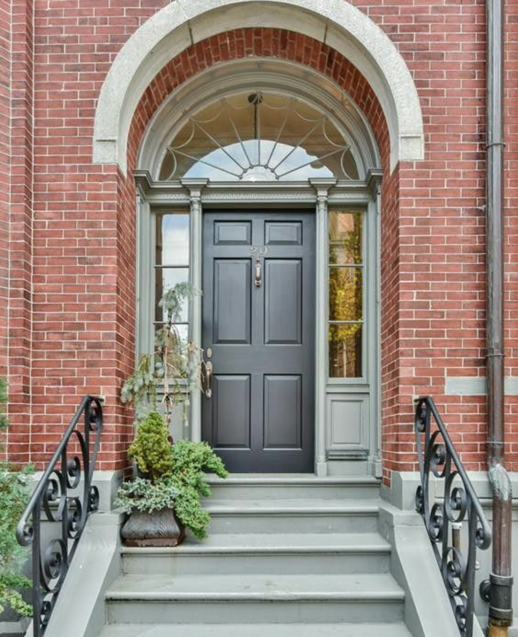 Robinson_BackBay_FrontDoor.jpg