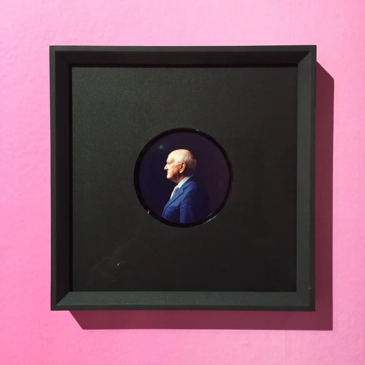 This modern miniature surprises with a contempory photo portrait.