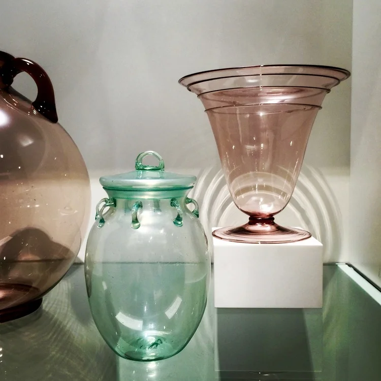 This charming lidded green vase was designed by Vittorio Zecchin, circa 1925