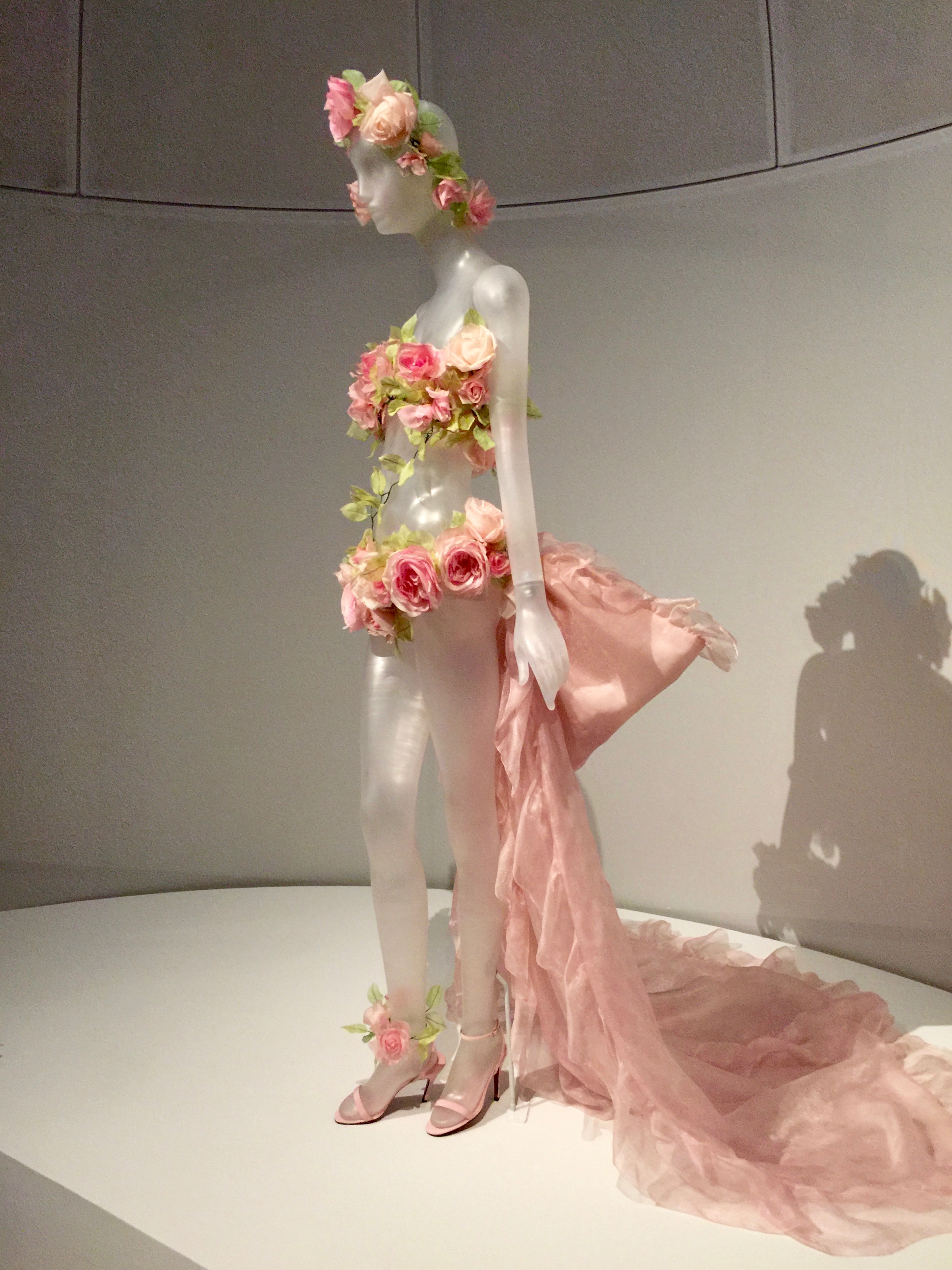 SAINT LAURENT, Yves Saint LaurentWEDDING ENSEMBLE, Spring/Summer 1999, prêt-à-porter