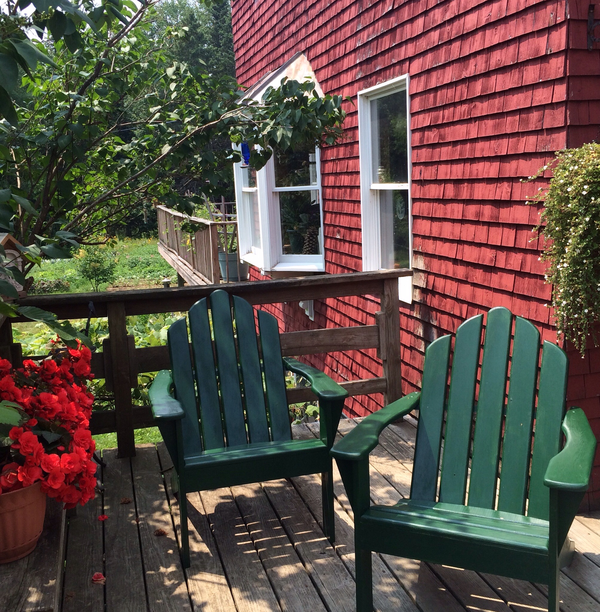 The colorful and oh-so welcoming front porch at my parents' house