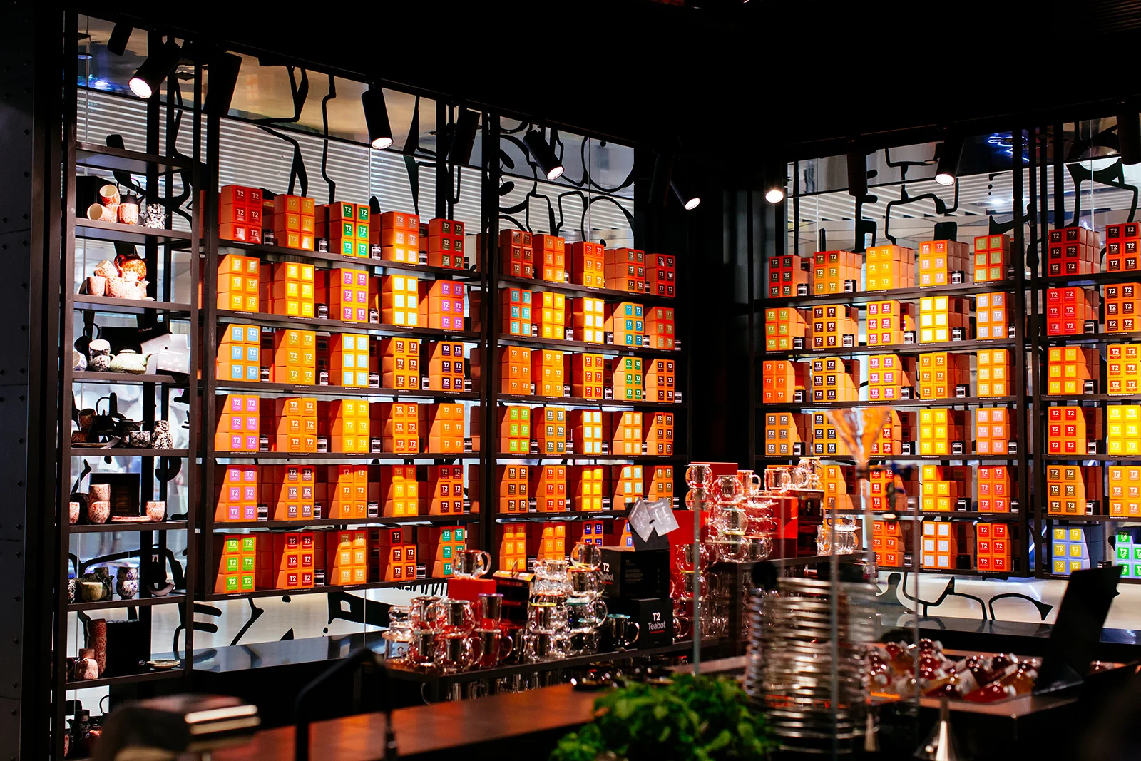 T2Emporium-9677-1600px.jpg