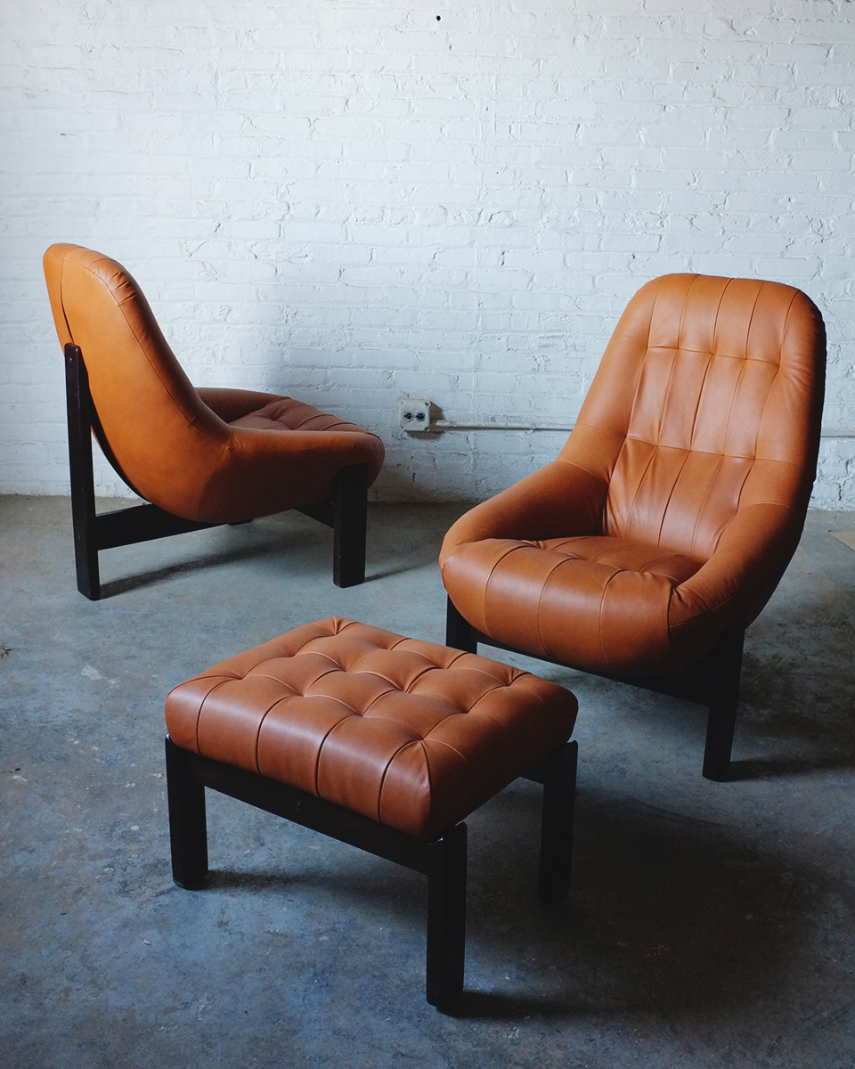 Gillon Chairs2.jpg