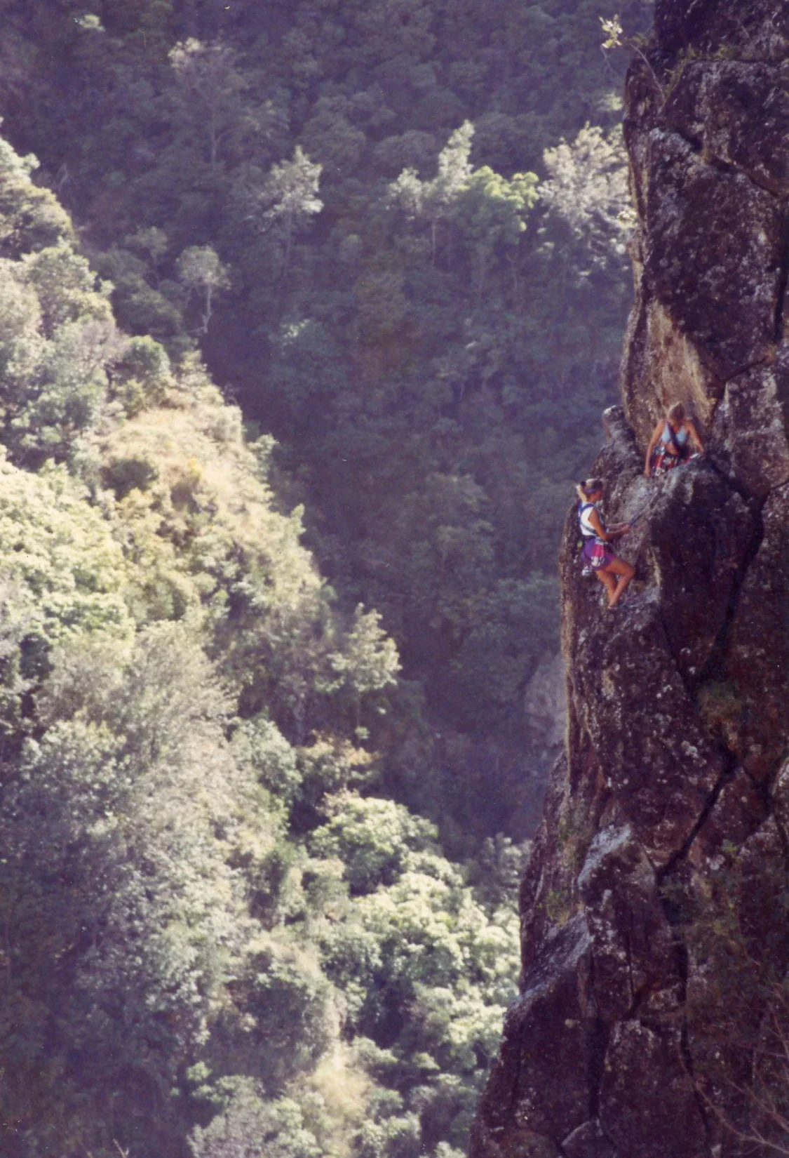 Terri & Holly leading a route named Spooky, Waianae Range, 1993.
