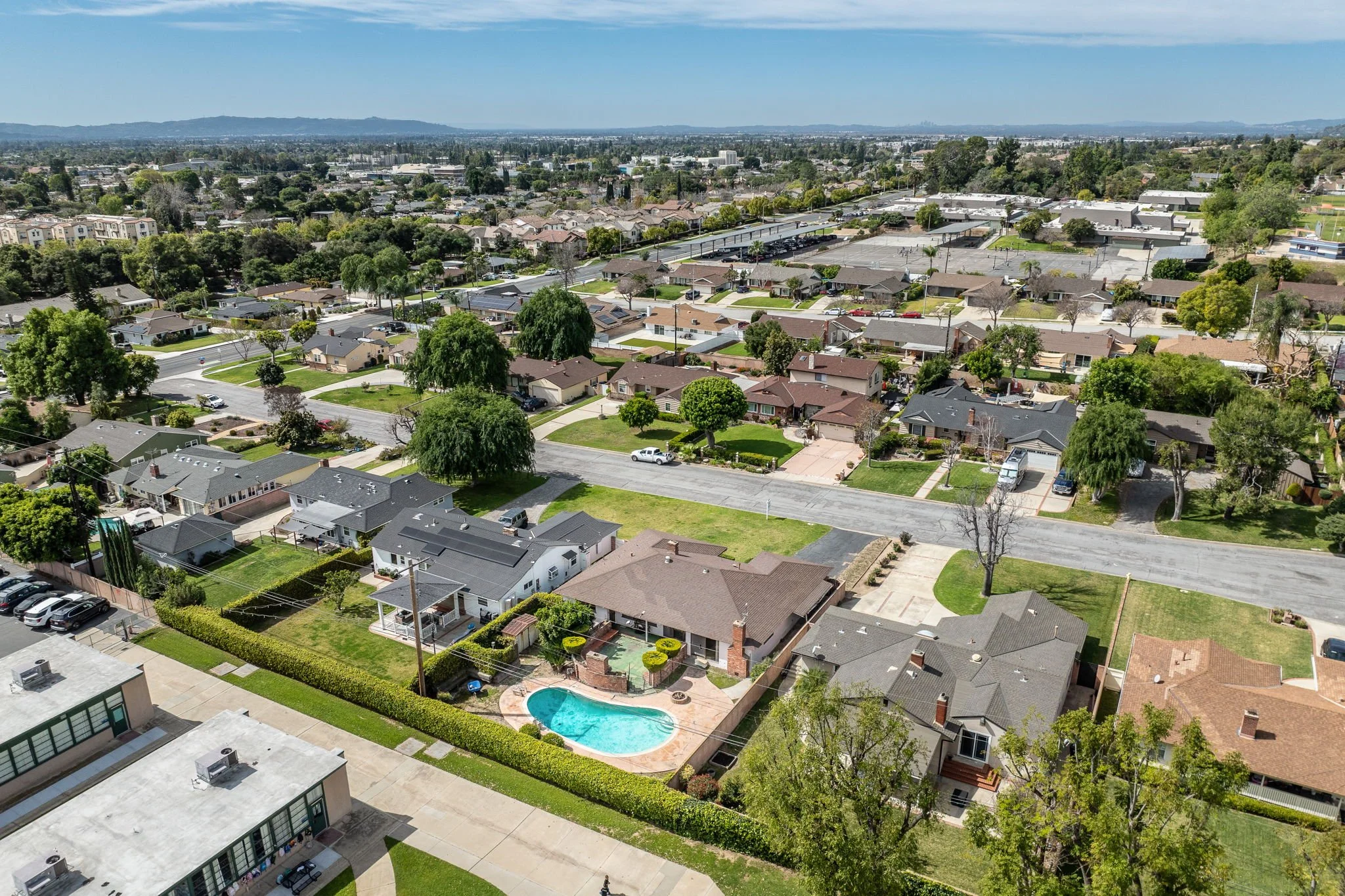 59-web-or-mls-336 Trayer Ave_Aerial_MEDIA360VR_-21.jpg