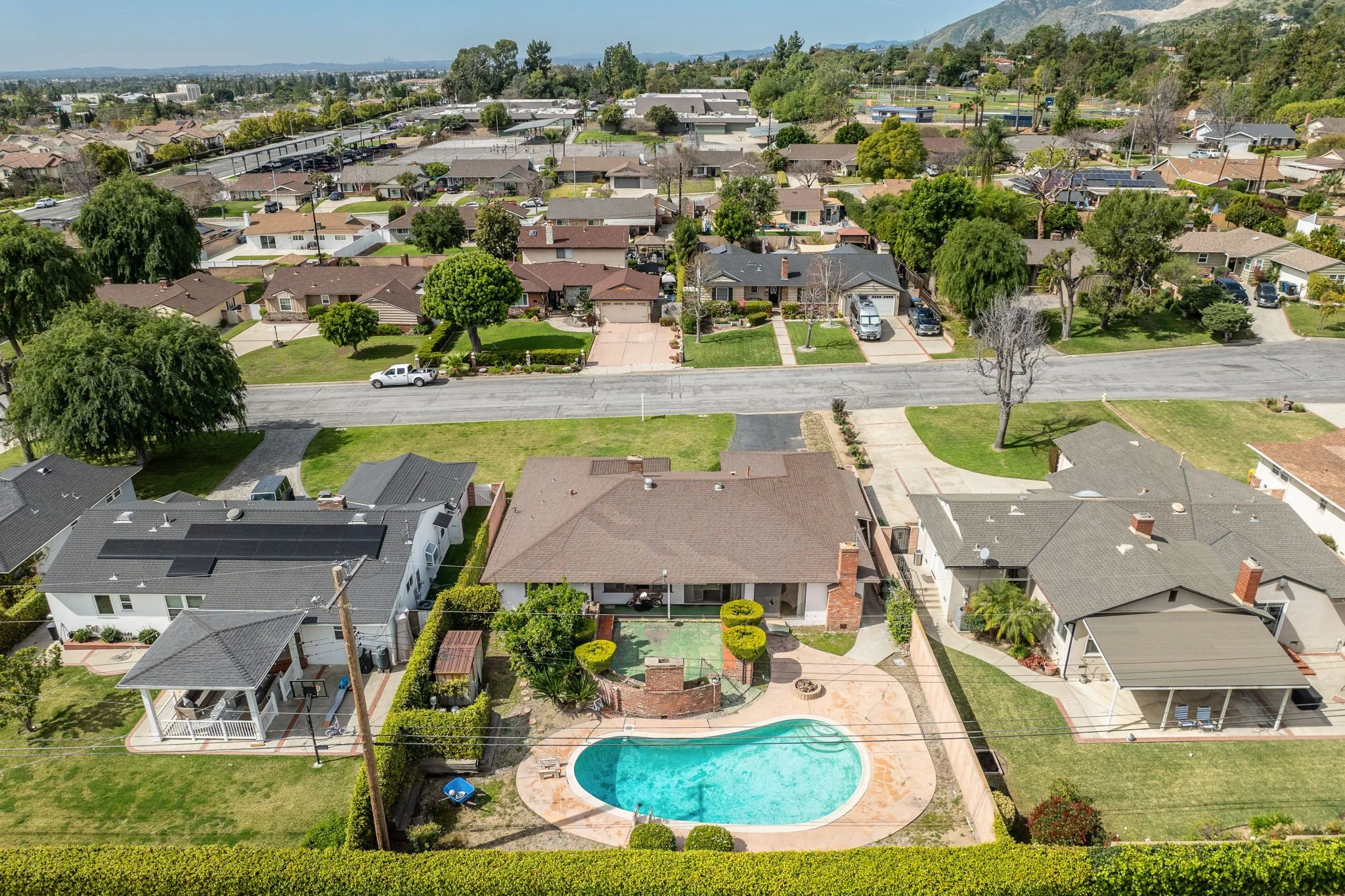 61-web-or-mls-336 Trayer Ave_Aerial_MEDIA360VR_-23.jpg