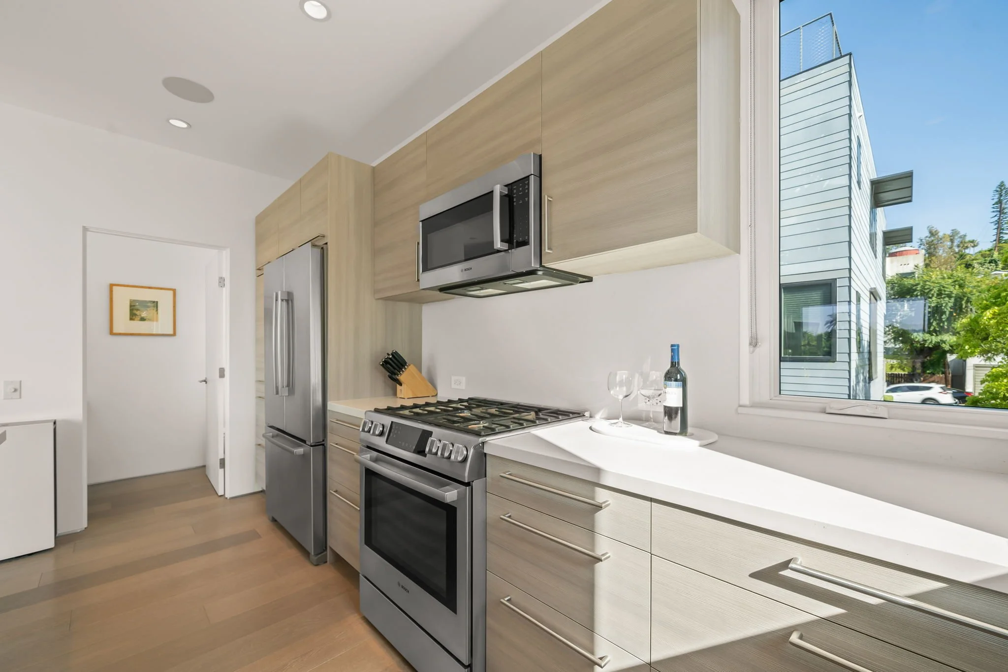 18-web-or-mls-923 1-2 Hyperion Ave_MEDIA360VR-18.jpg