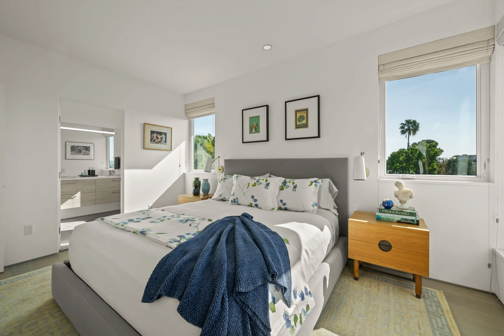 22-web-or-mls-923 1-2 Hyperion Ave_MEDIA360VR-21.jpg